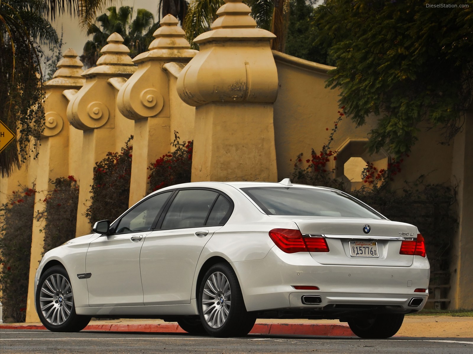 BMW 750Li 2011