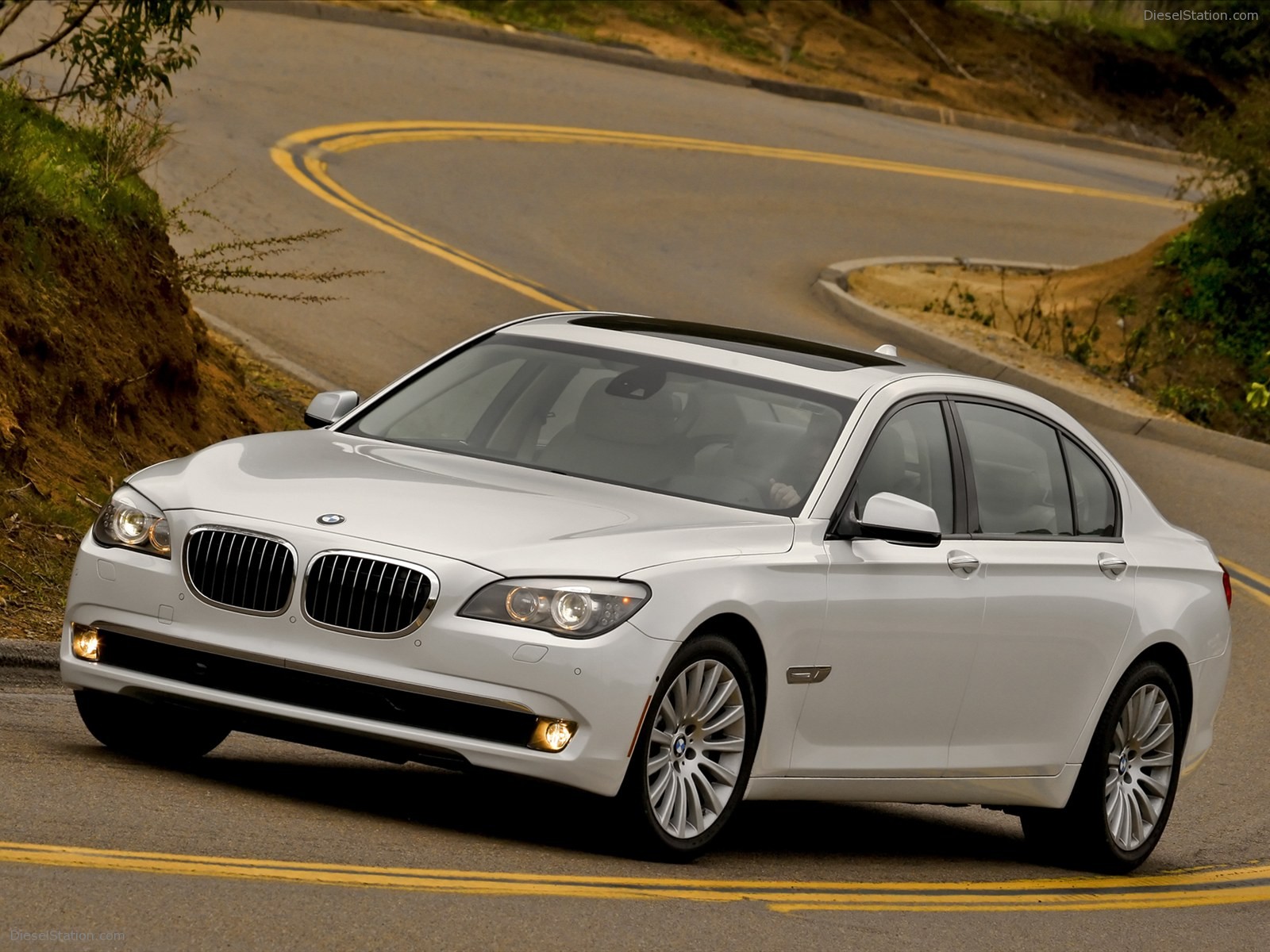 BMW 750Li 2011