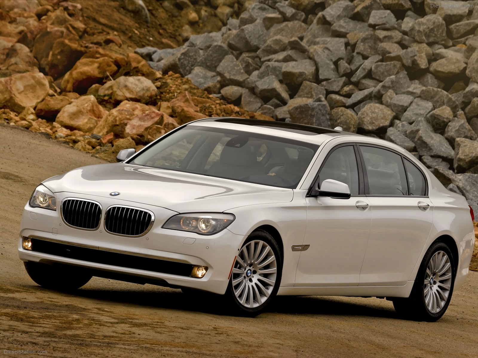 BMW 750Li 2011