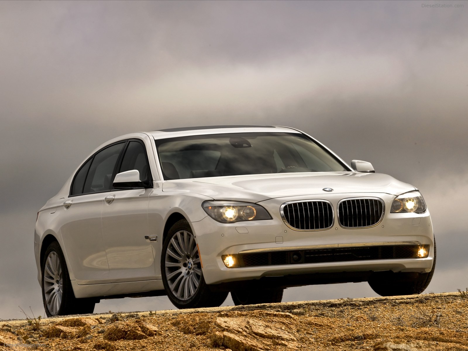 BMW 750Li 2011