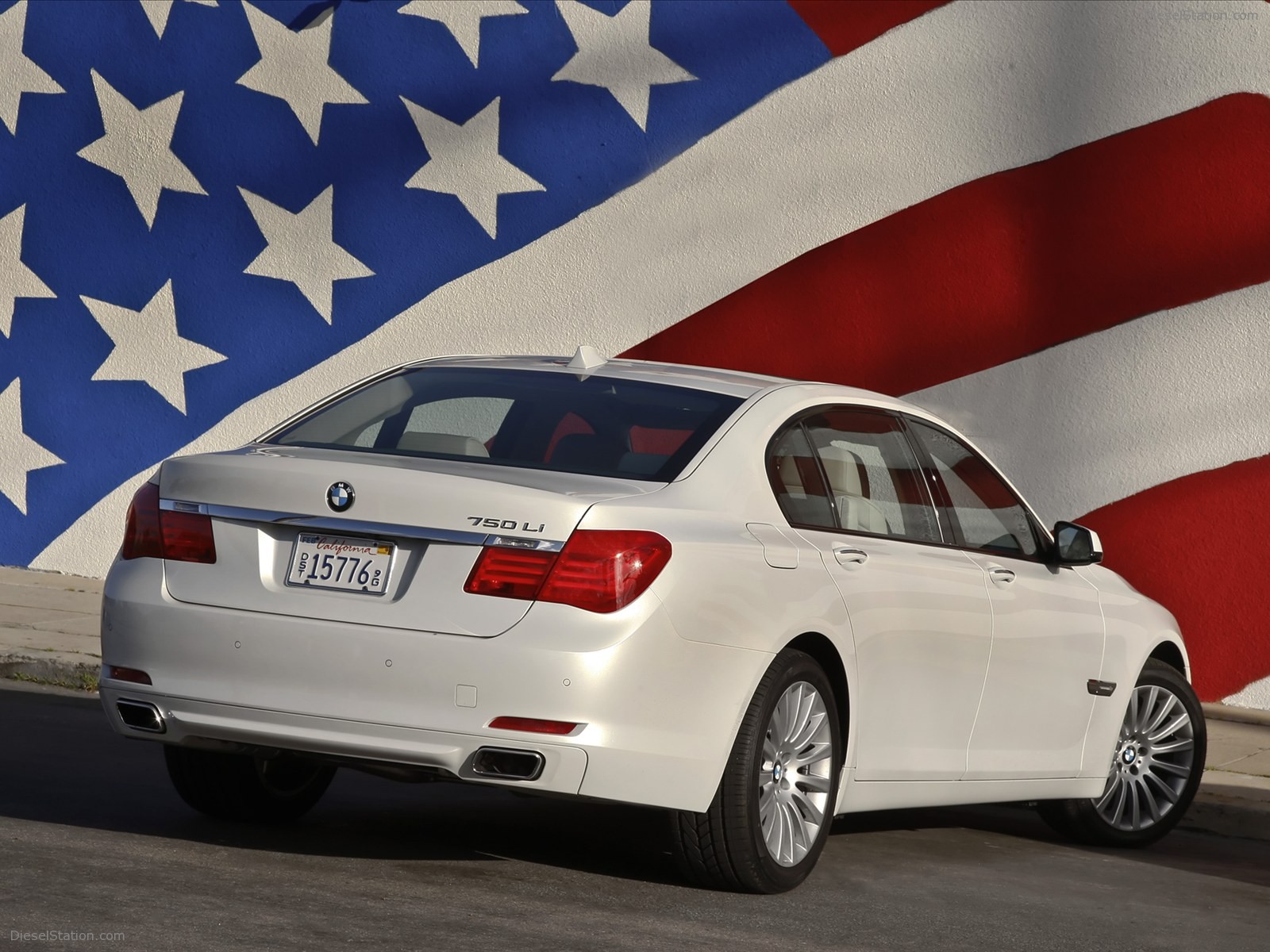 BMW 750Li 2011