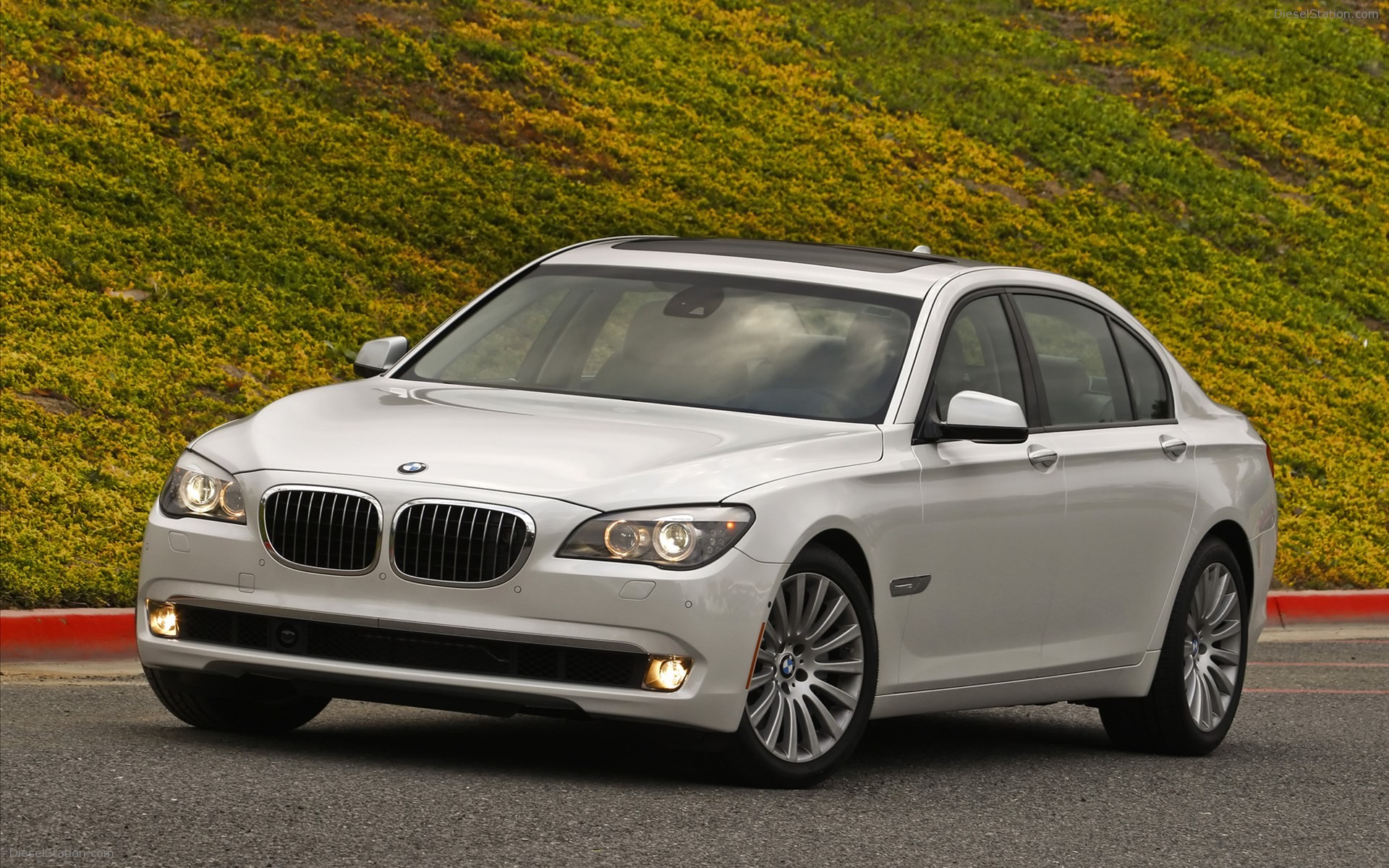 BMW 750Li 2011