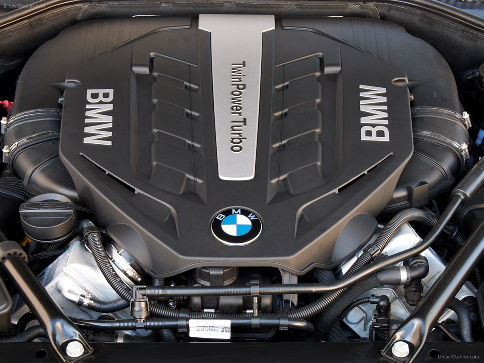BMW 750Li 2013