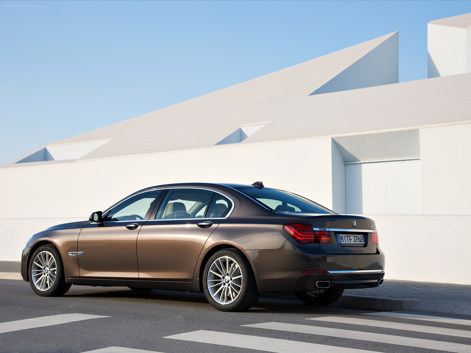 BMW 750Li 2013