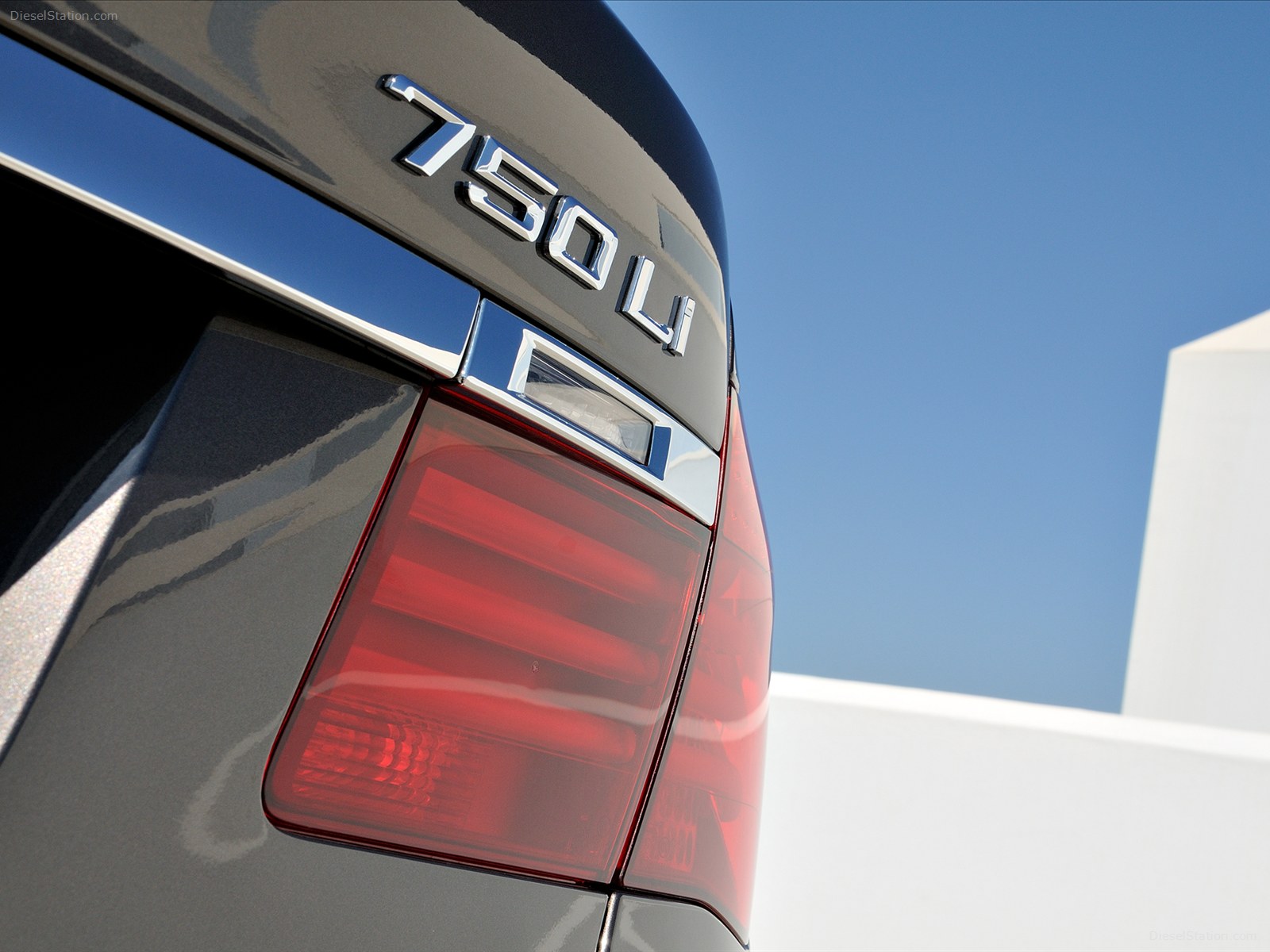 BMW 750Li 2013