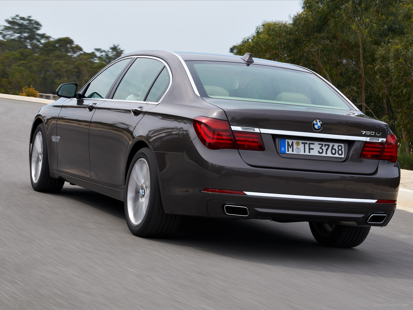 BMW 750Li 2013