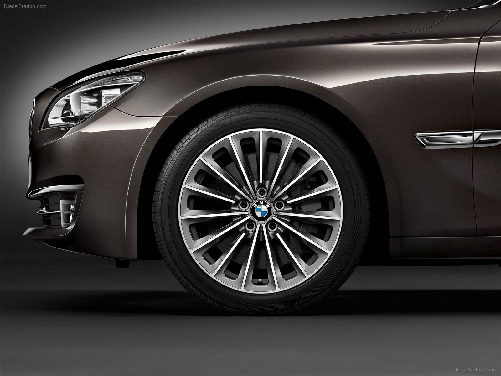 BMW 750Li 2013