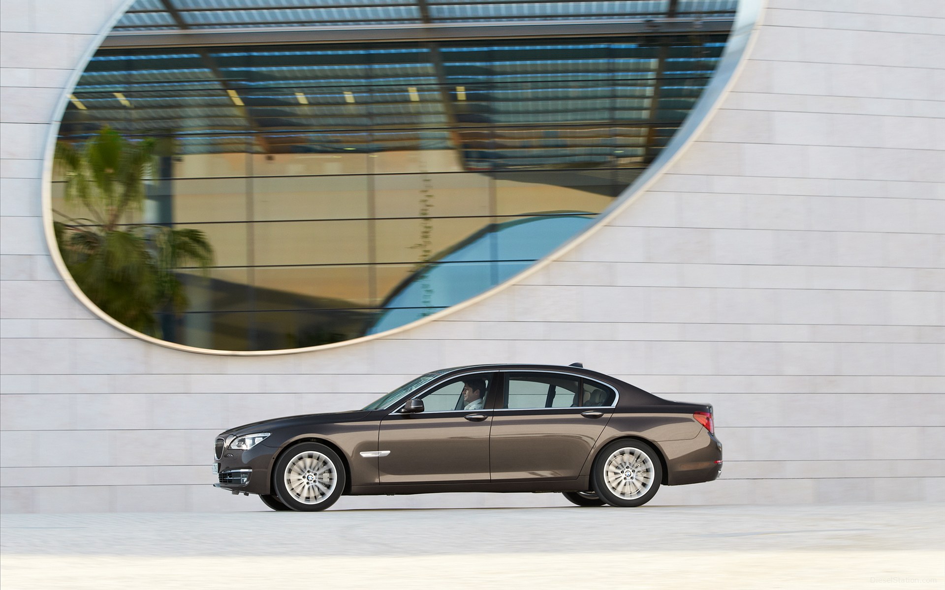 BMW 750Li 2013