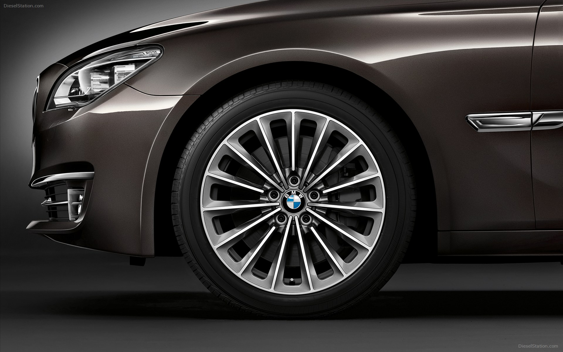 BMW 750Li 2013