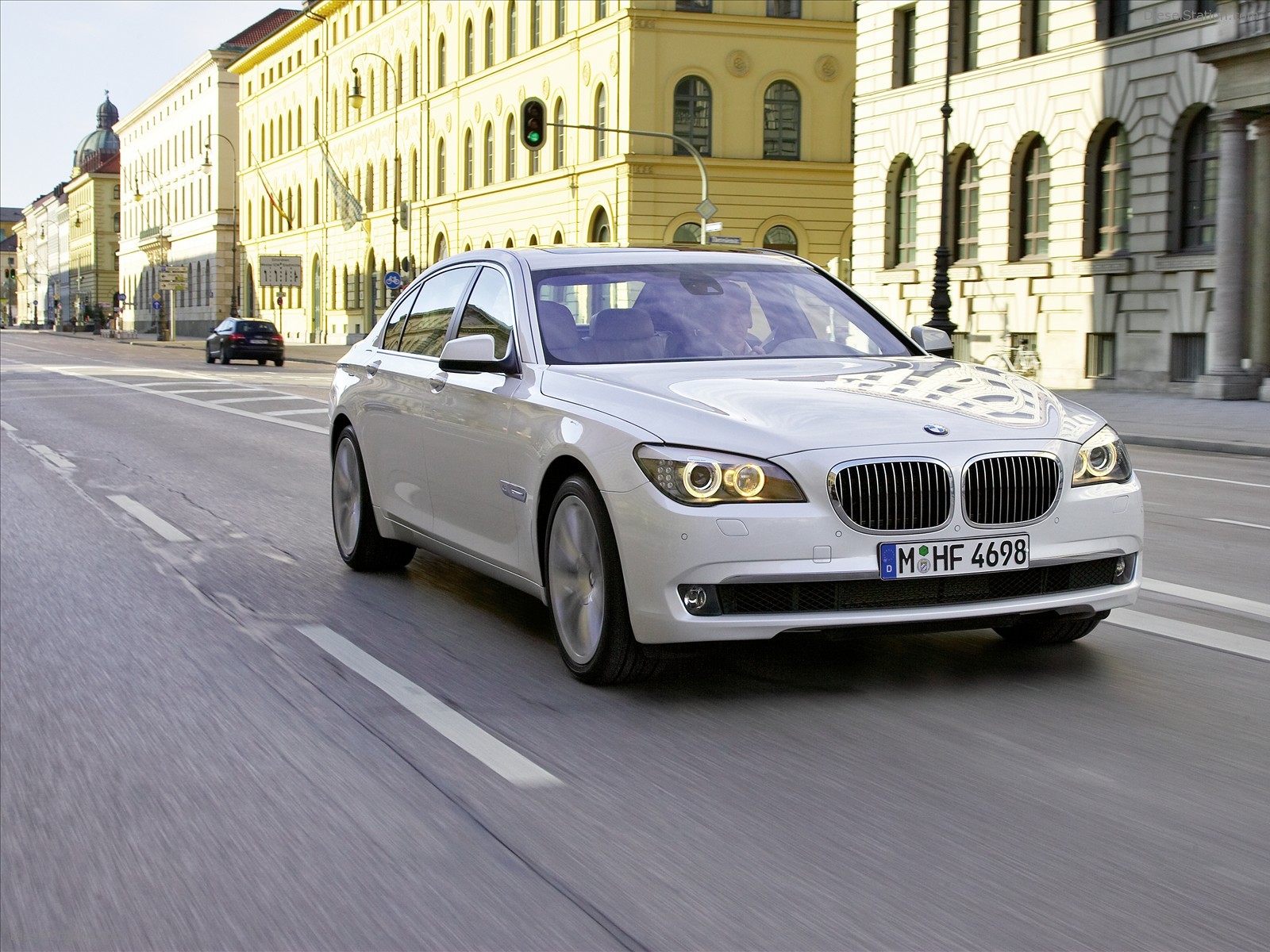BMW 760i and 760Li