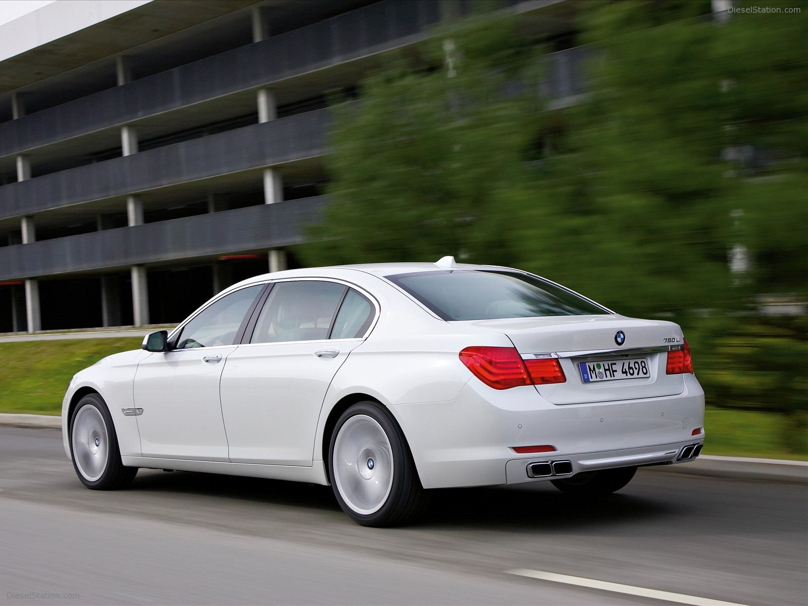 BMW 760i and 760Li