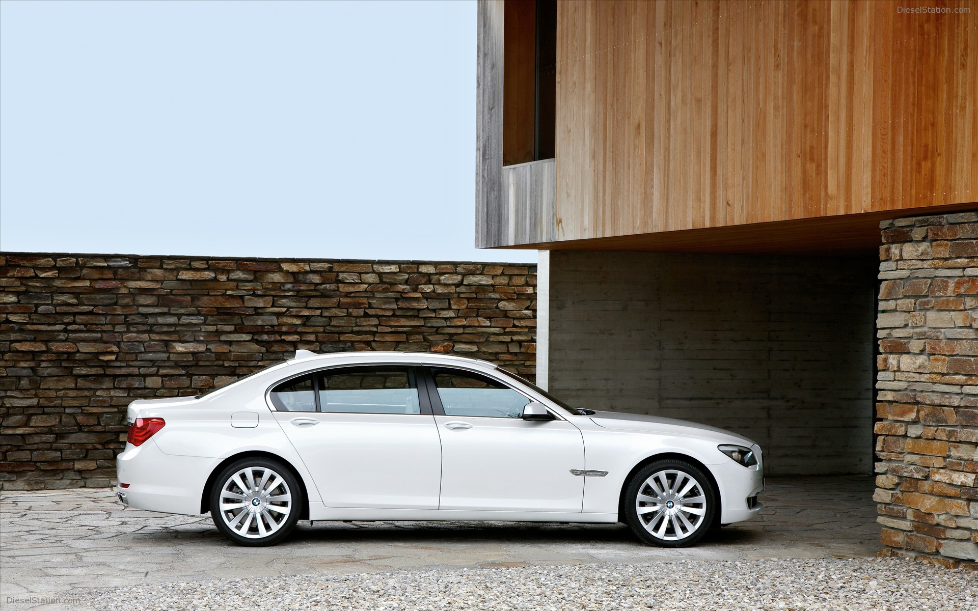 BMW 760i and 760Li