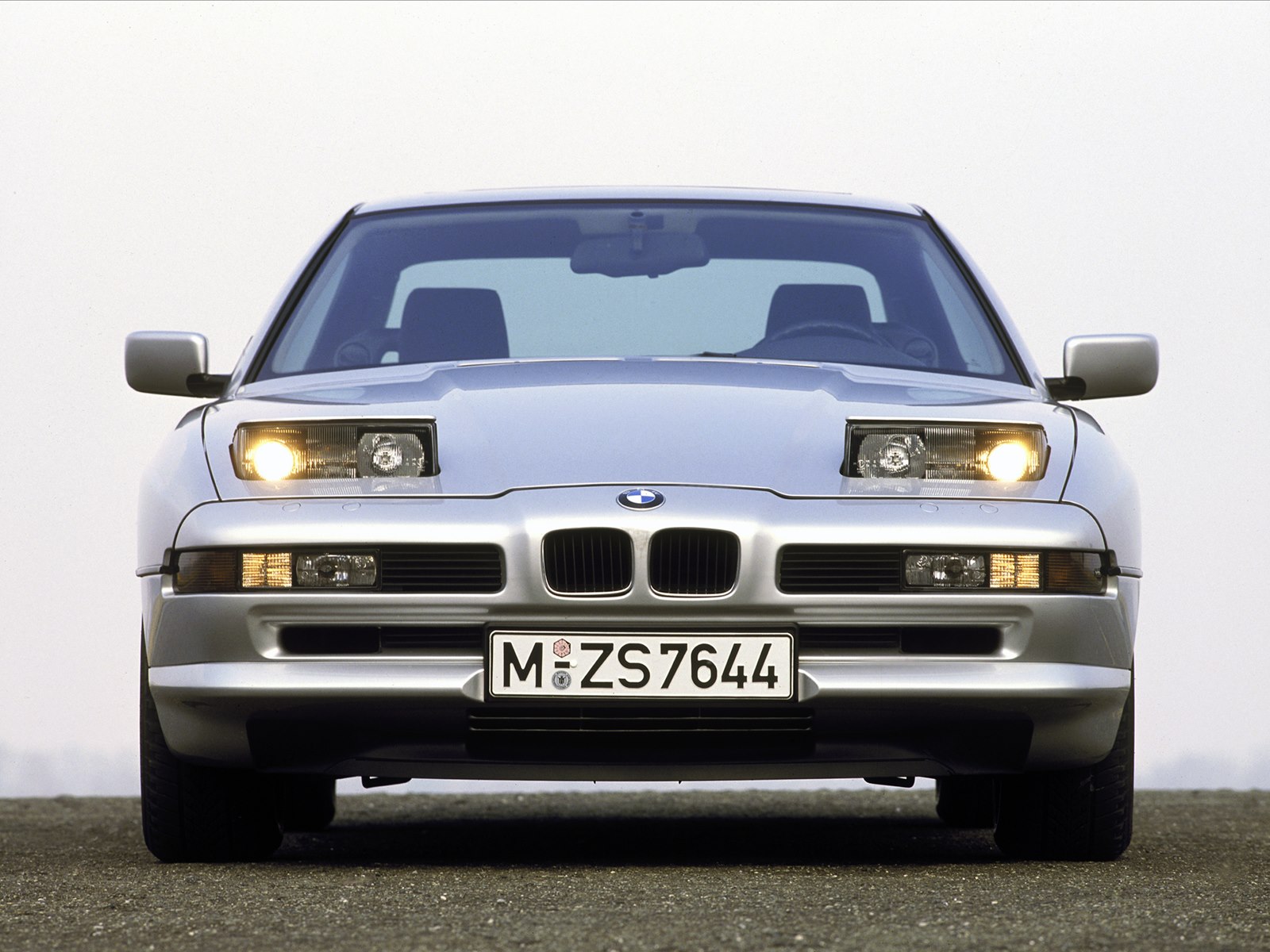 BMW 8 Series 1989