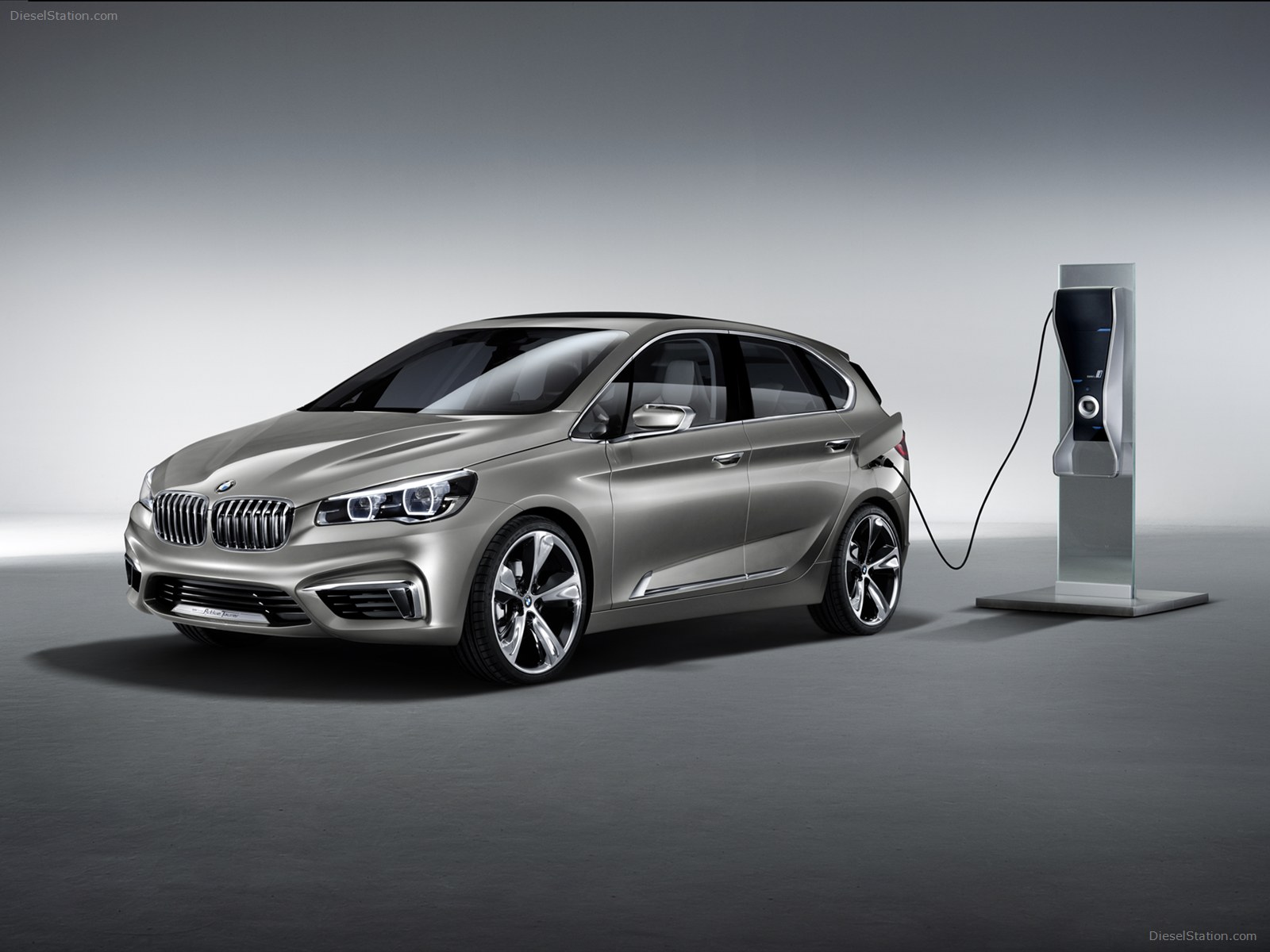 BMW Active Tourer Concept 2012