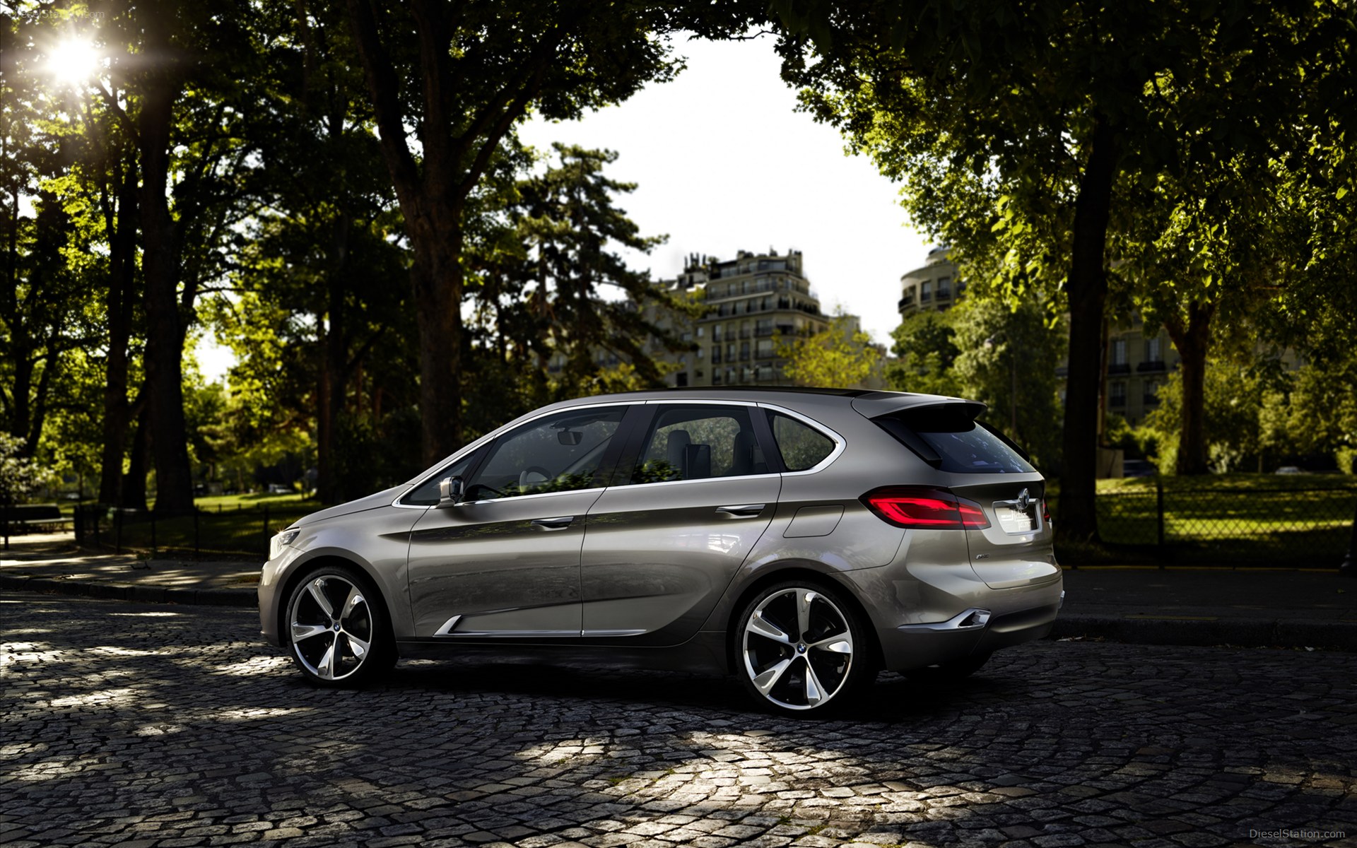 BMW Active Tourer Concept 2012