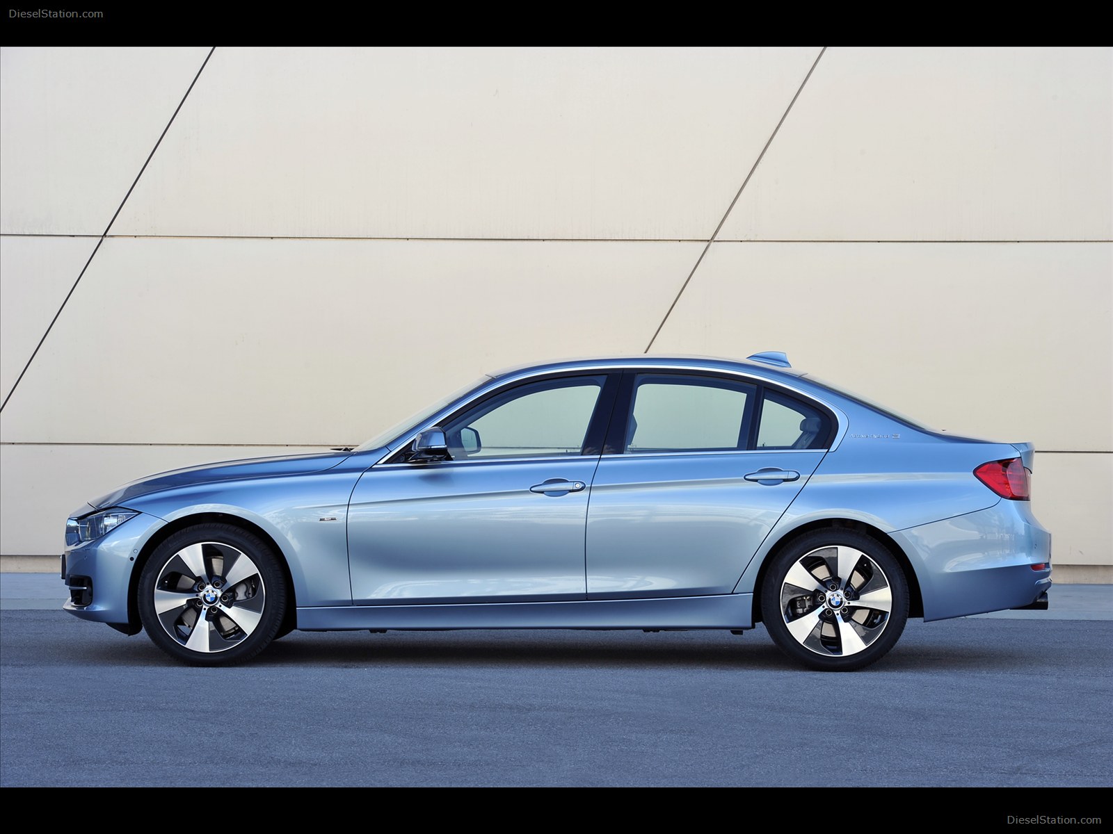 BMW Activehybrid 3 2013