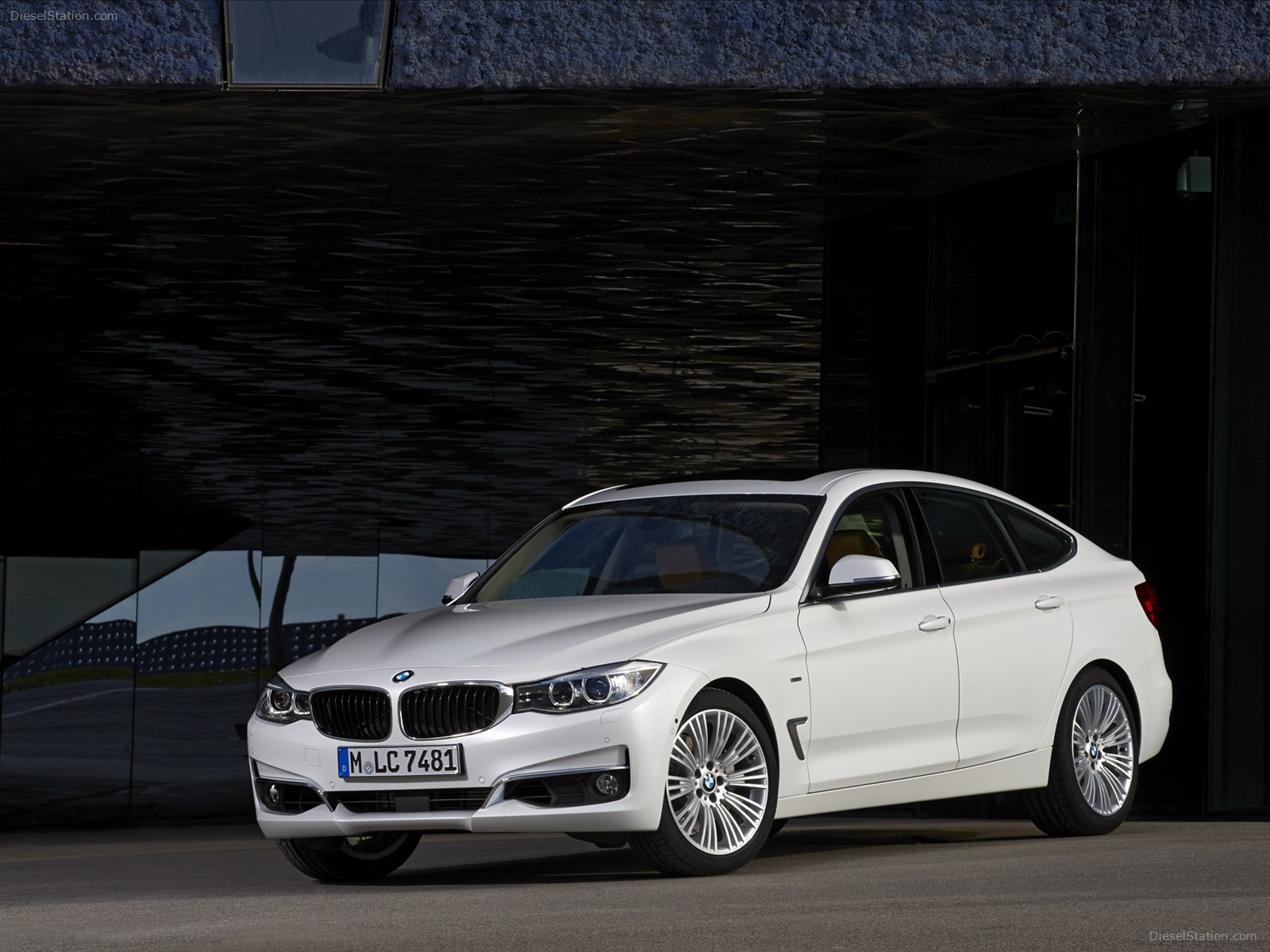 BMW 3 Series Gran Turismo 2014