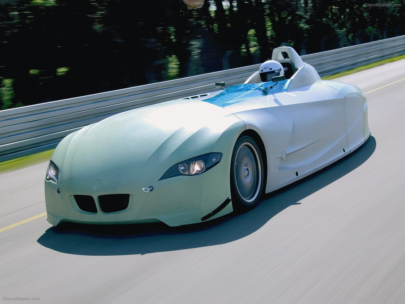 BMW H2R Hydrogen Racecar
