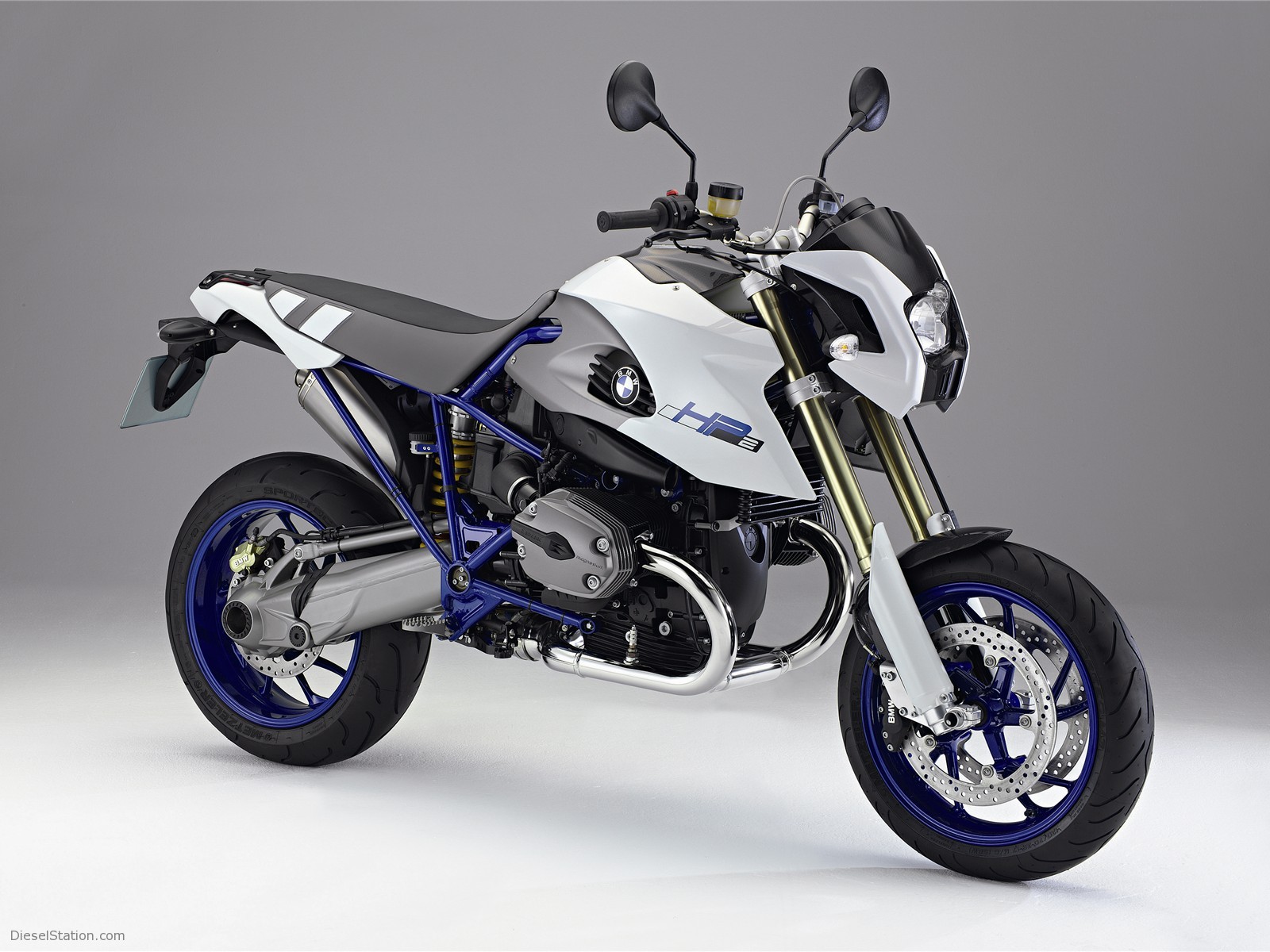 BMW HP2 MEGAMOTO