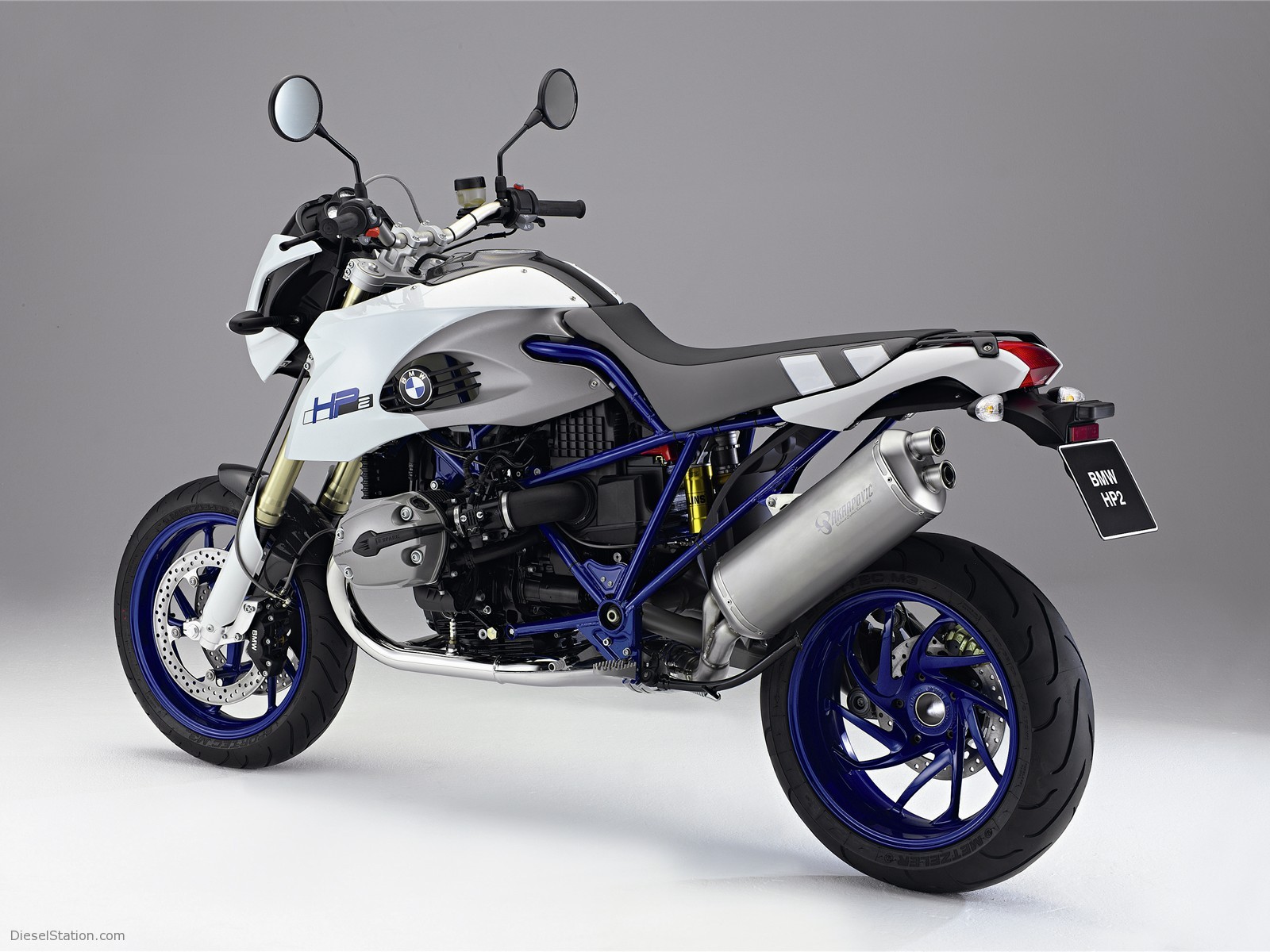 BMW HP2 MEGAMOTO