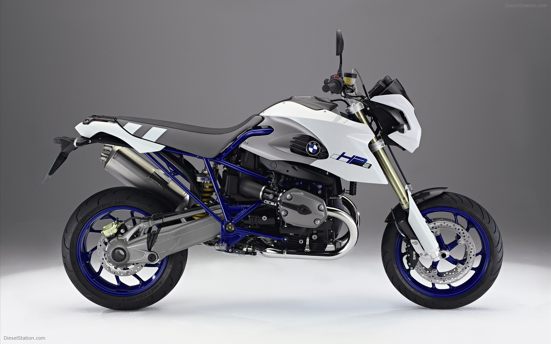 BMW HP2 MEGAMOTO