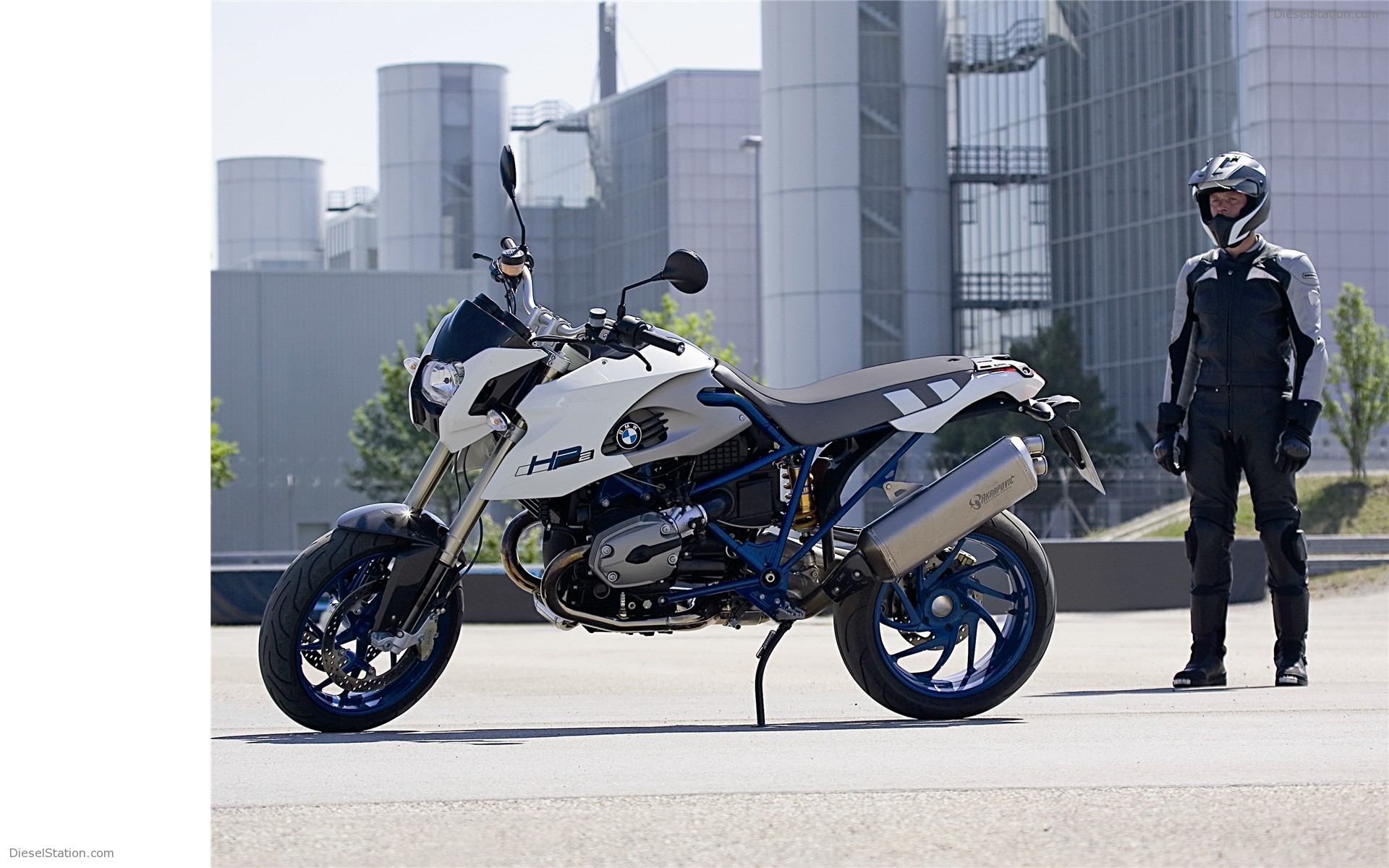 BMW HP2 MEGAMOTO