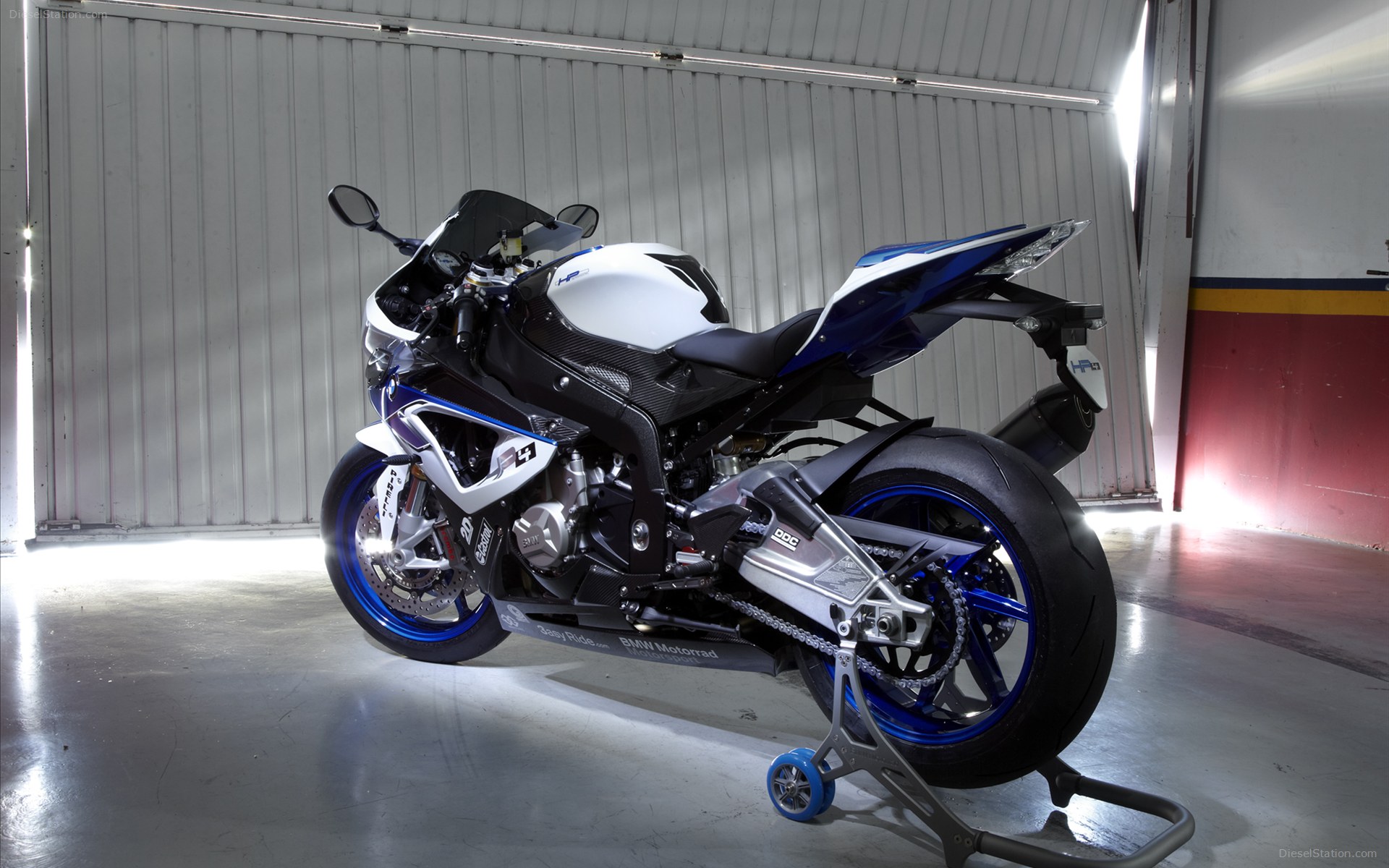 BMW HP4 2013