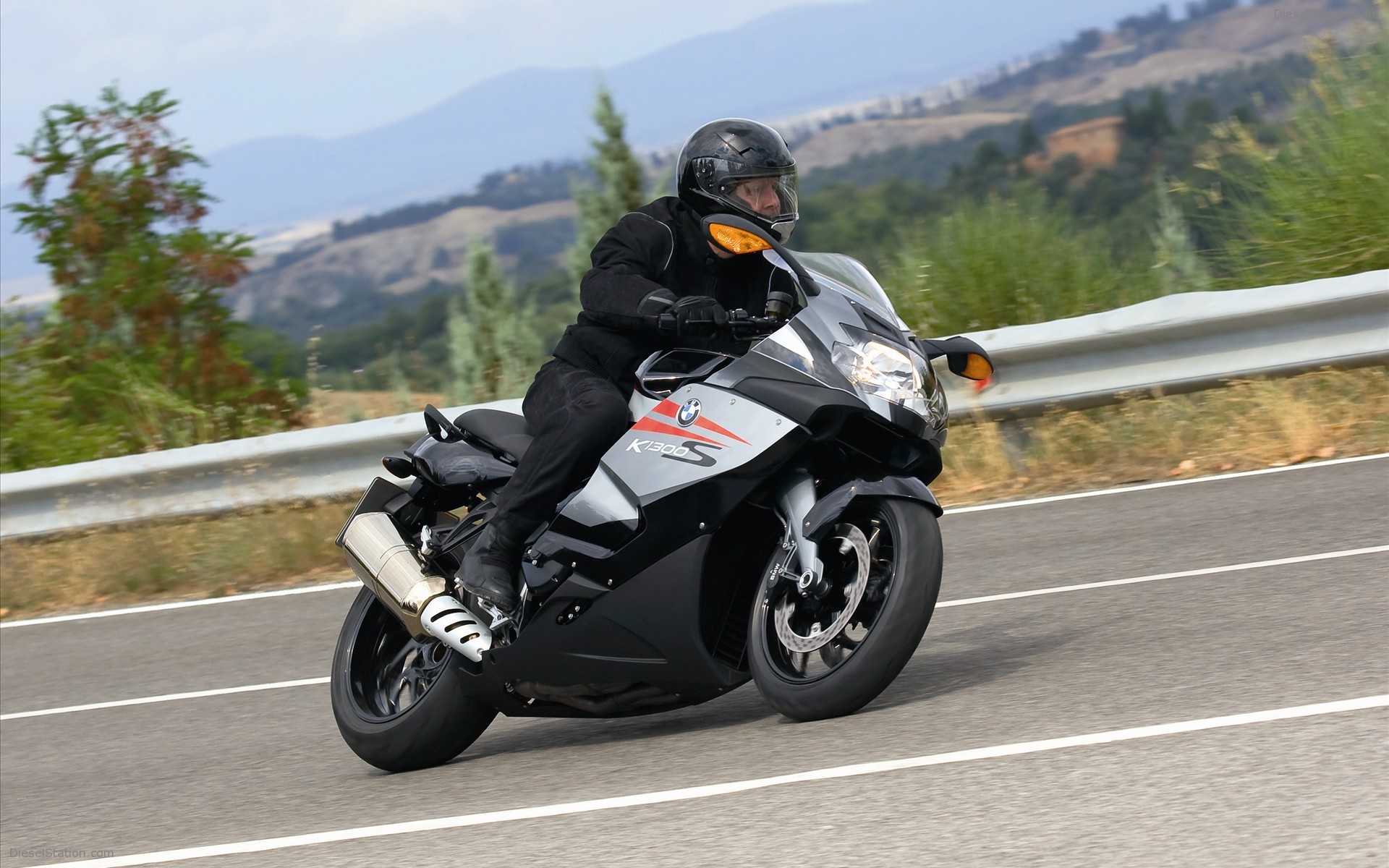 The New BMW K 1300 S 