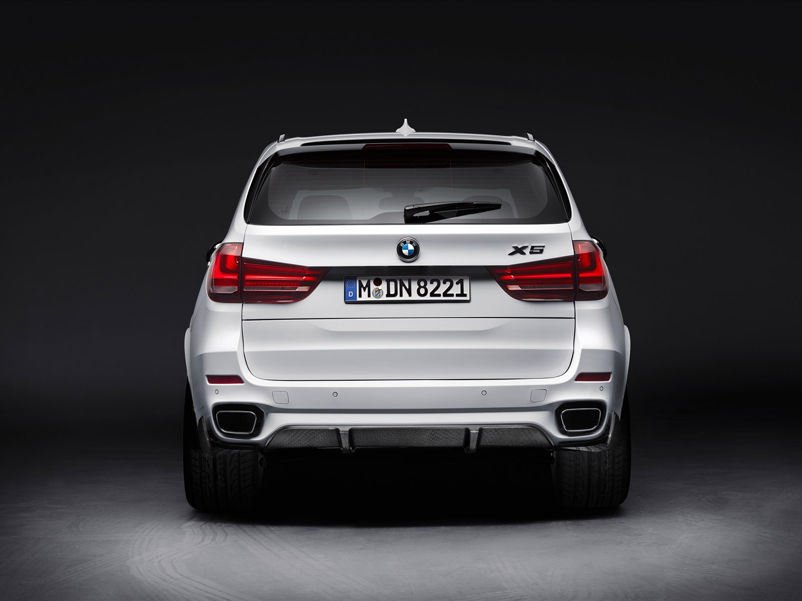 BMW X5 with M Performance Parts 2014