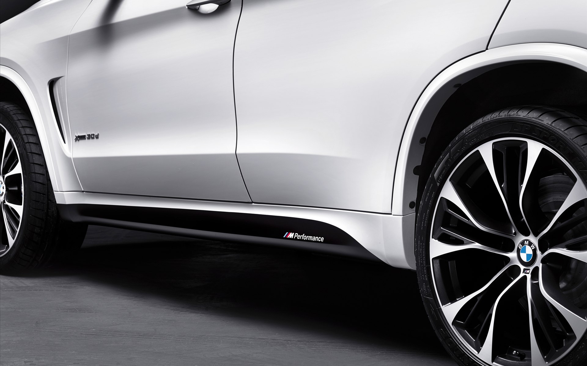 BMW X5 with M Performance Parts 2014