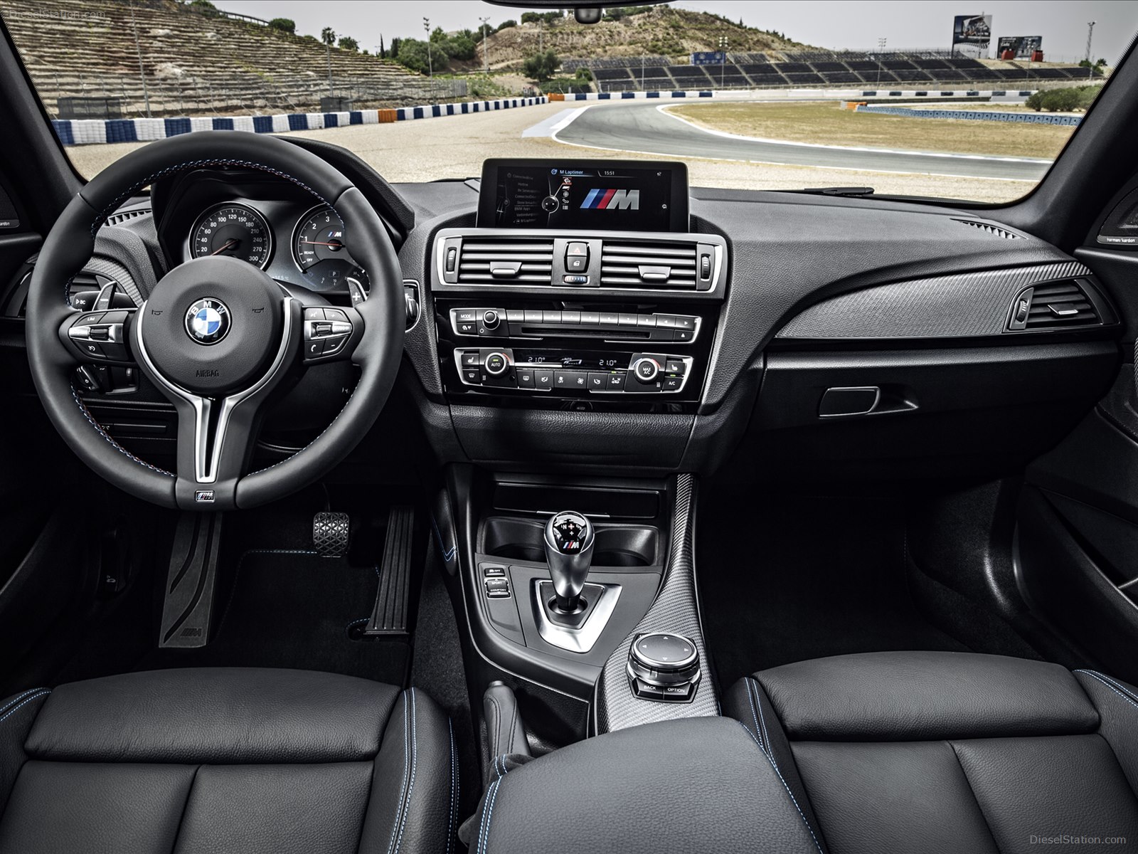 BMW M2 2016