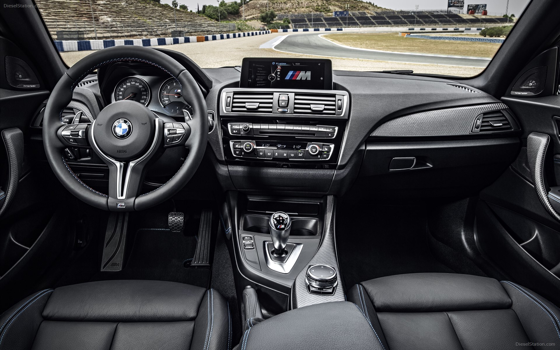 BMW M2 2016