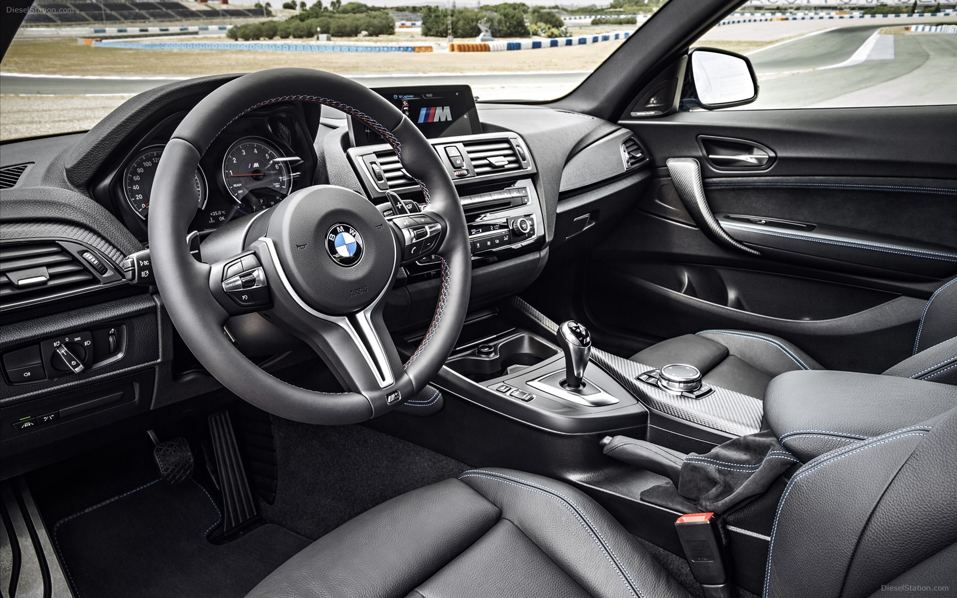 BMW M2 2016