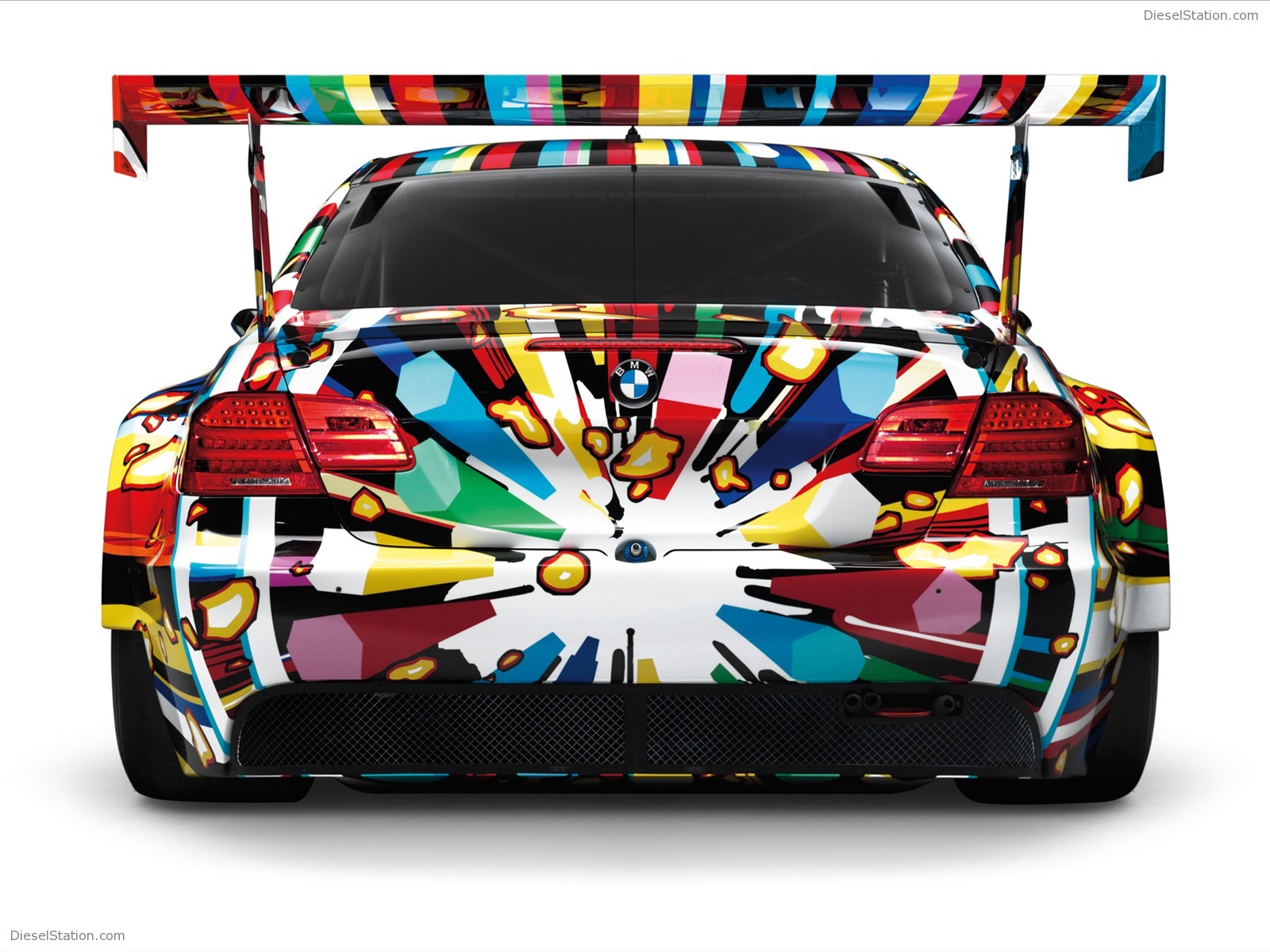 BMW M3 GT2 Art Car - Jeff Koons 2011