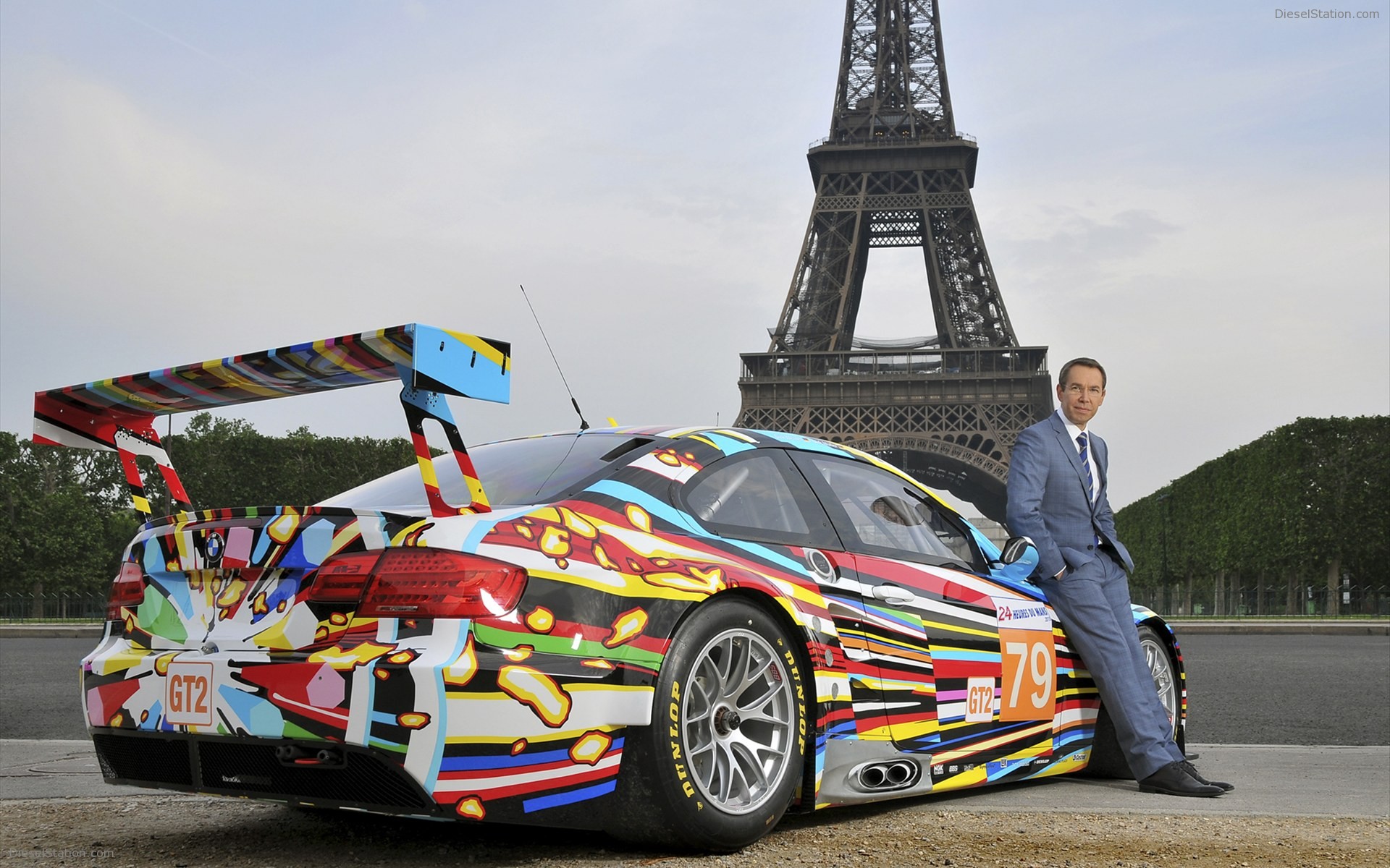 BMW M3 GT2 Art Car - Jeff Koons 2011