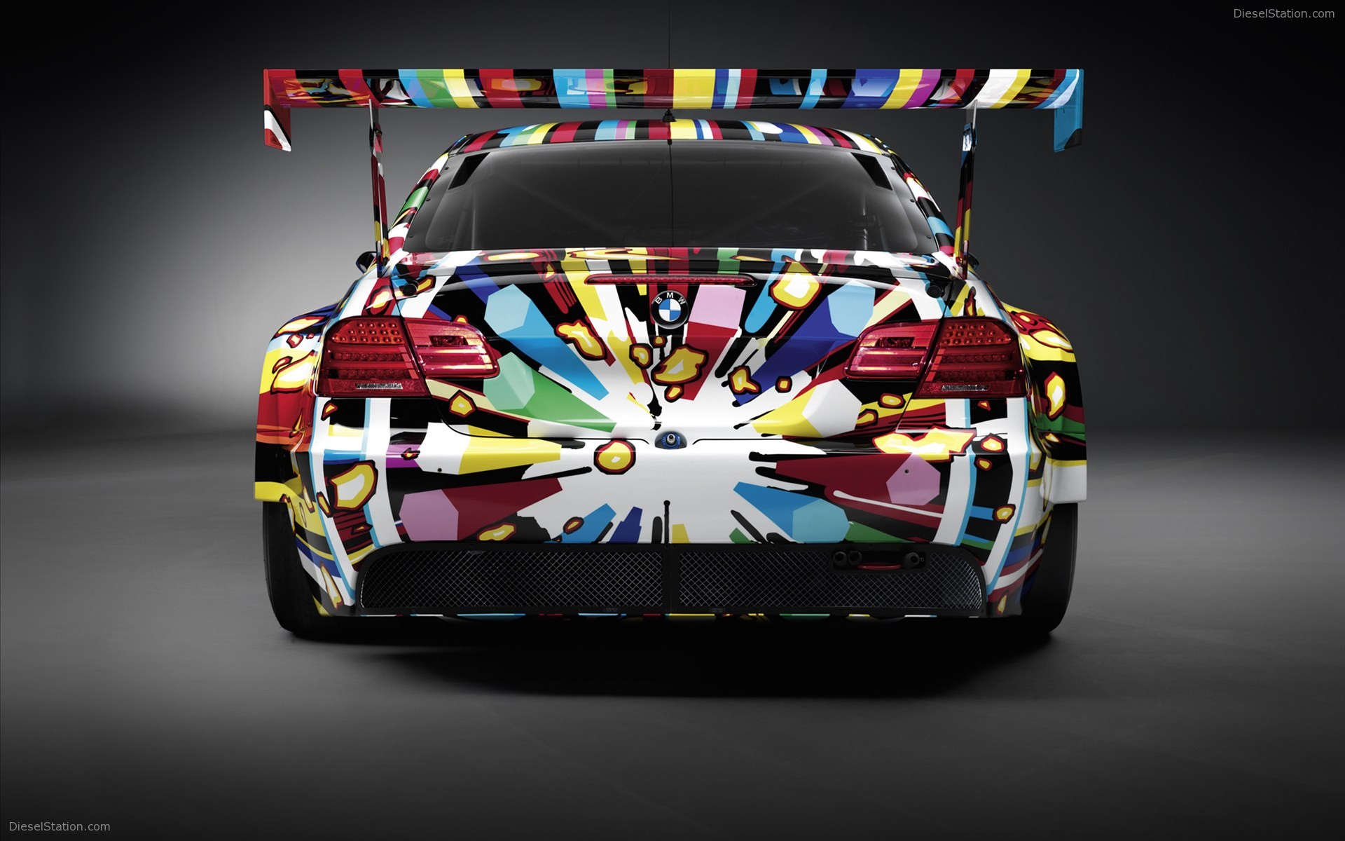 BMW M3 GT2 Art Car - Jeff Koons 2011