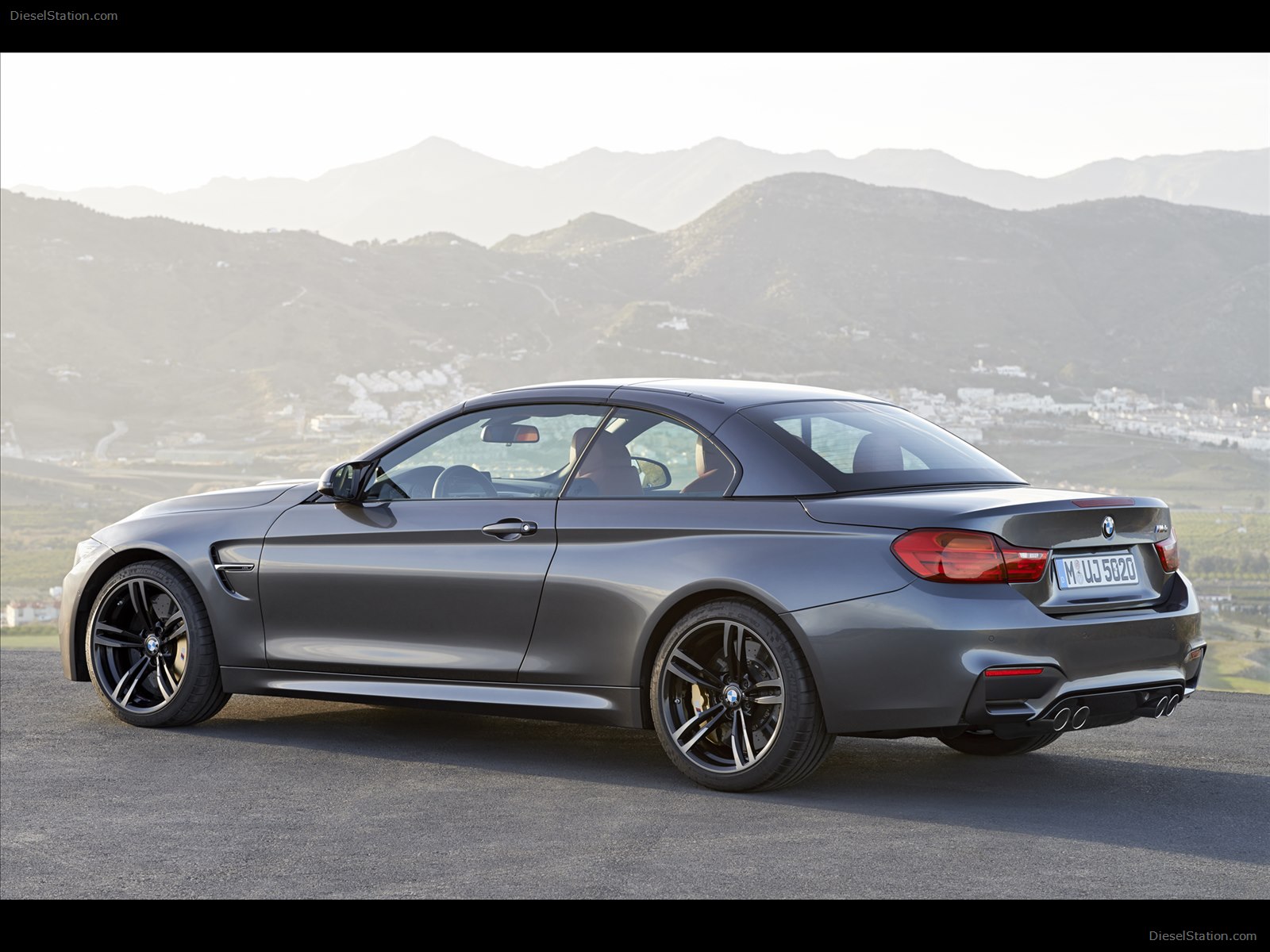 BMW M4 Convertible 2015