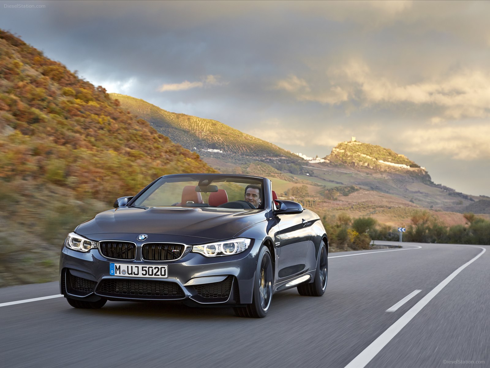 BMW M4 Convertible 2015