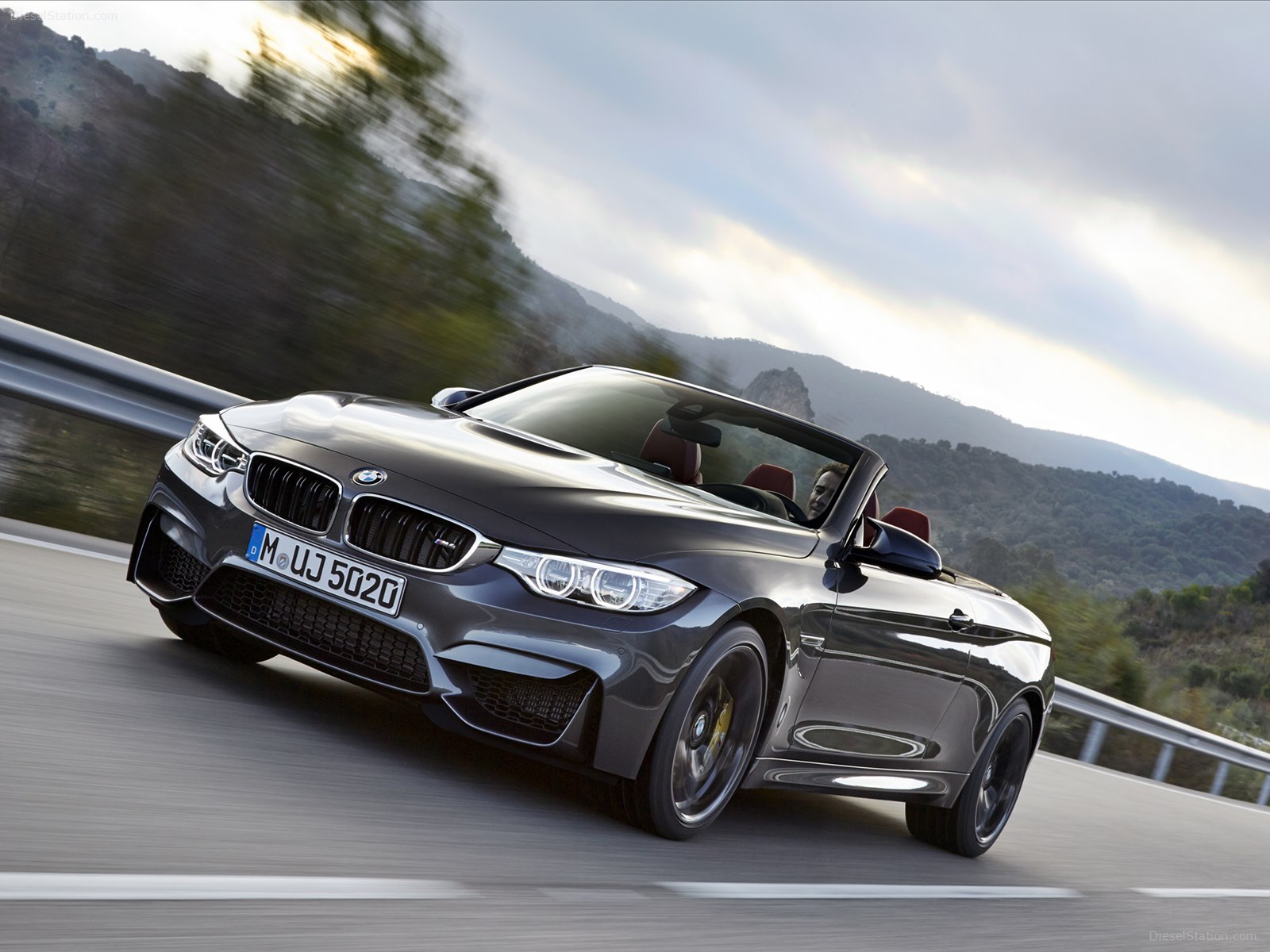 BMW M4 Convertible 2015