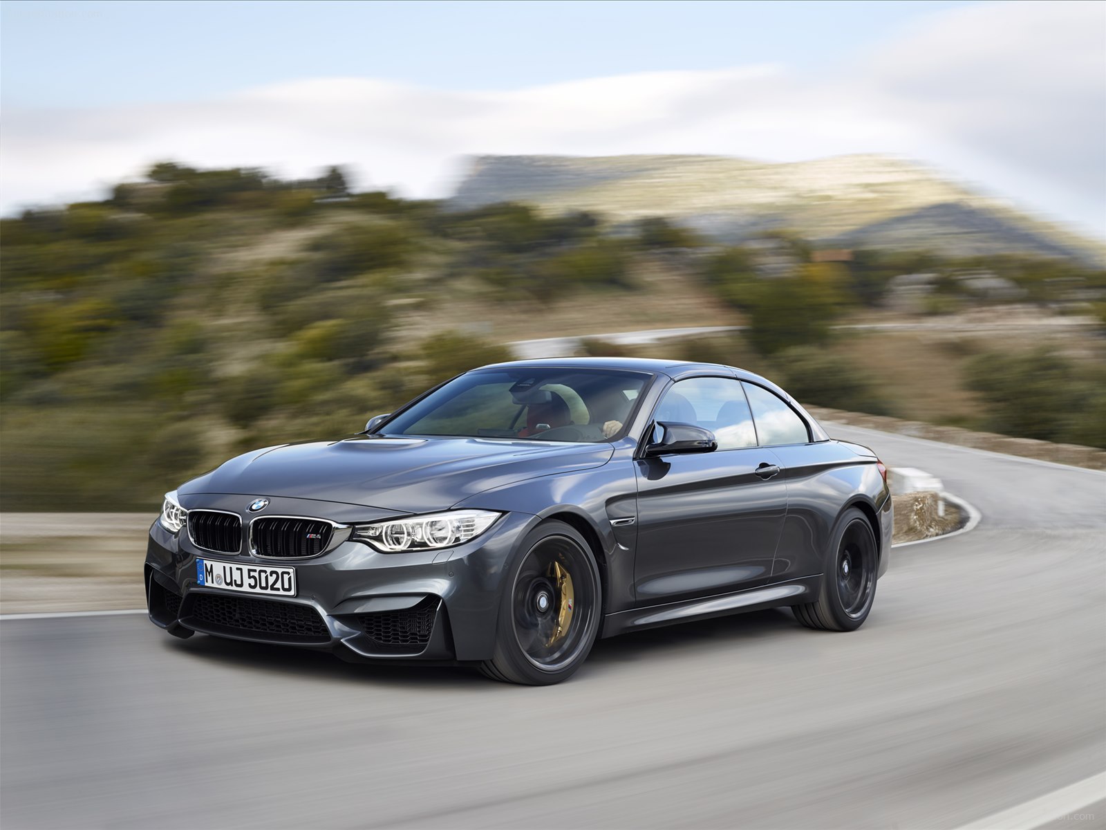 BMW M4 Convertible 2015