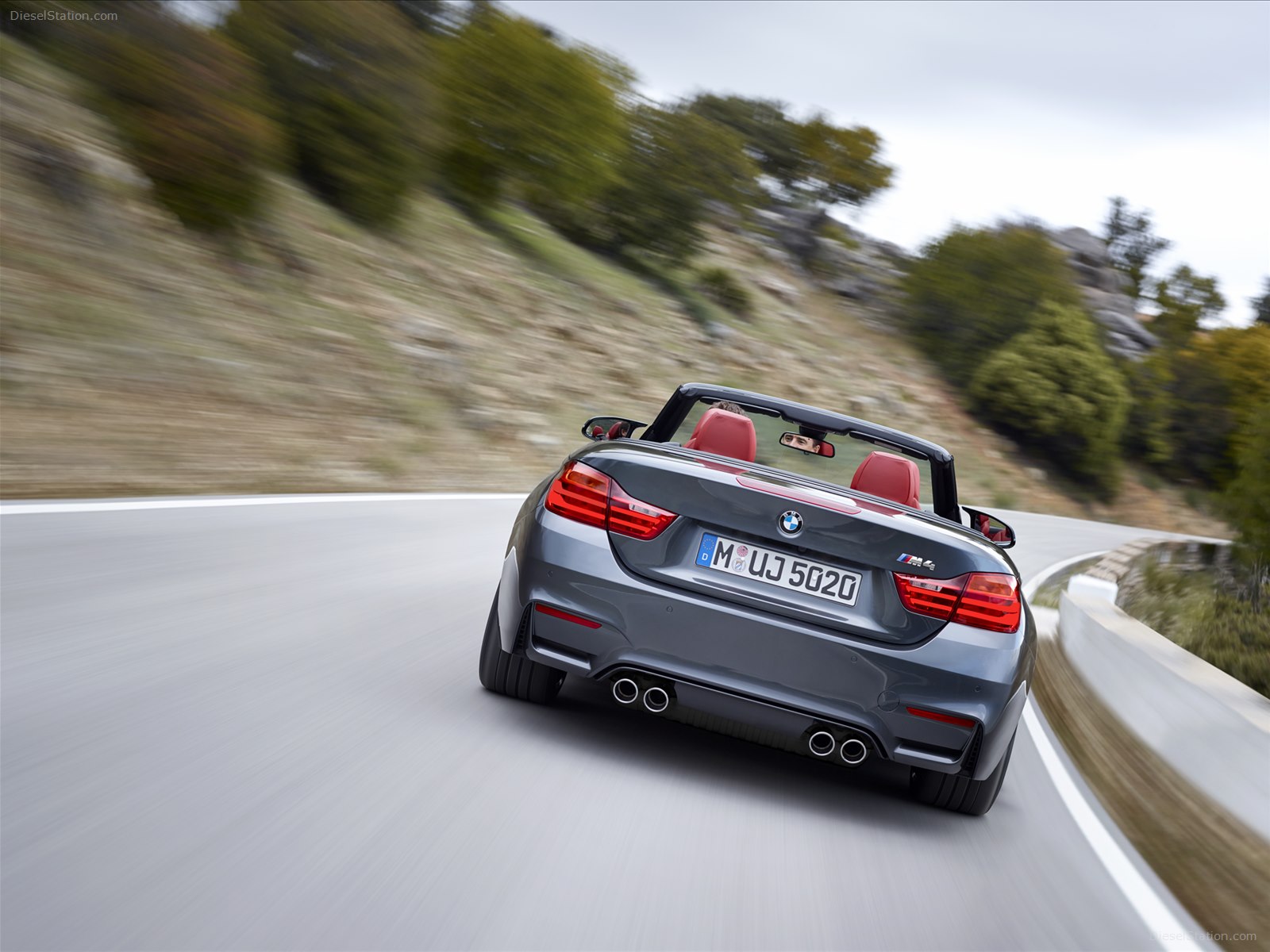 BMW M4 Convertible 2015