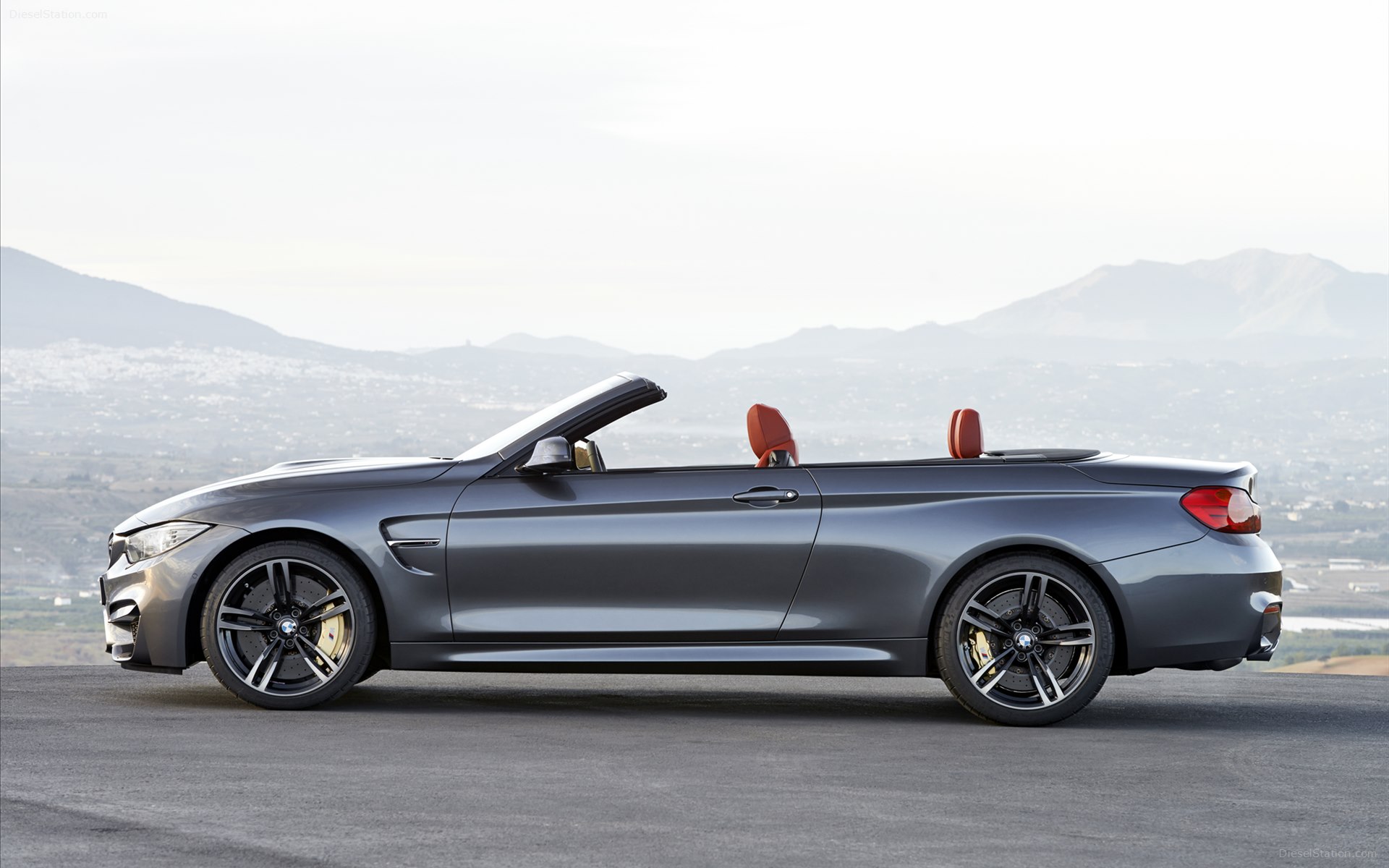 BMW M4 Convertible 2015