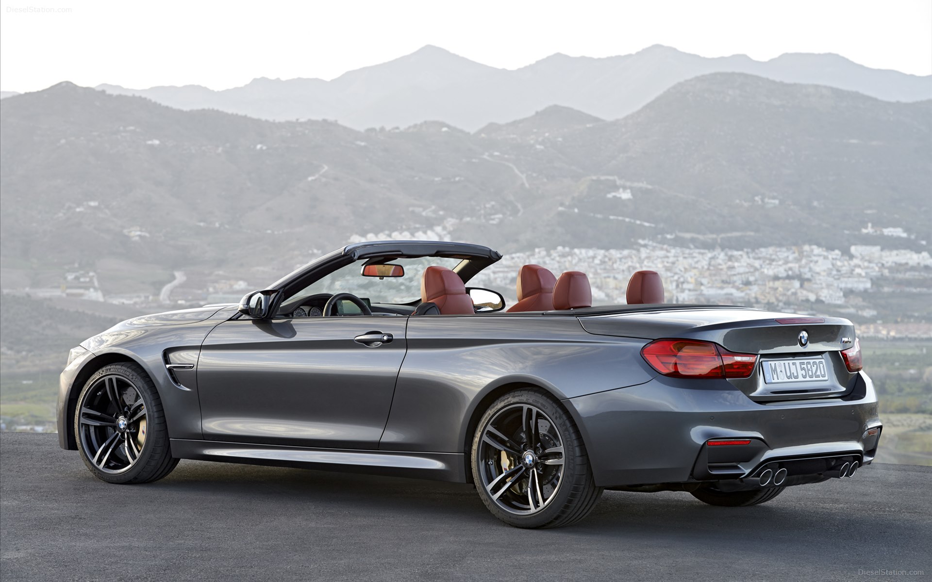 BMW M4 Convertible 2015