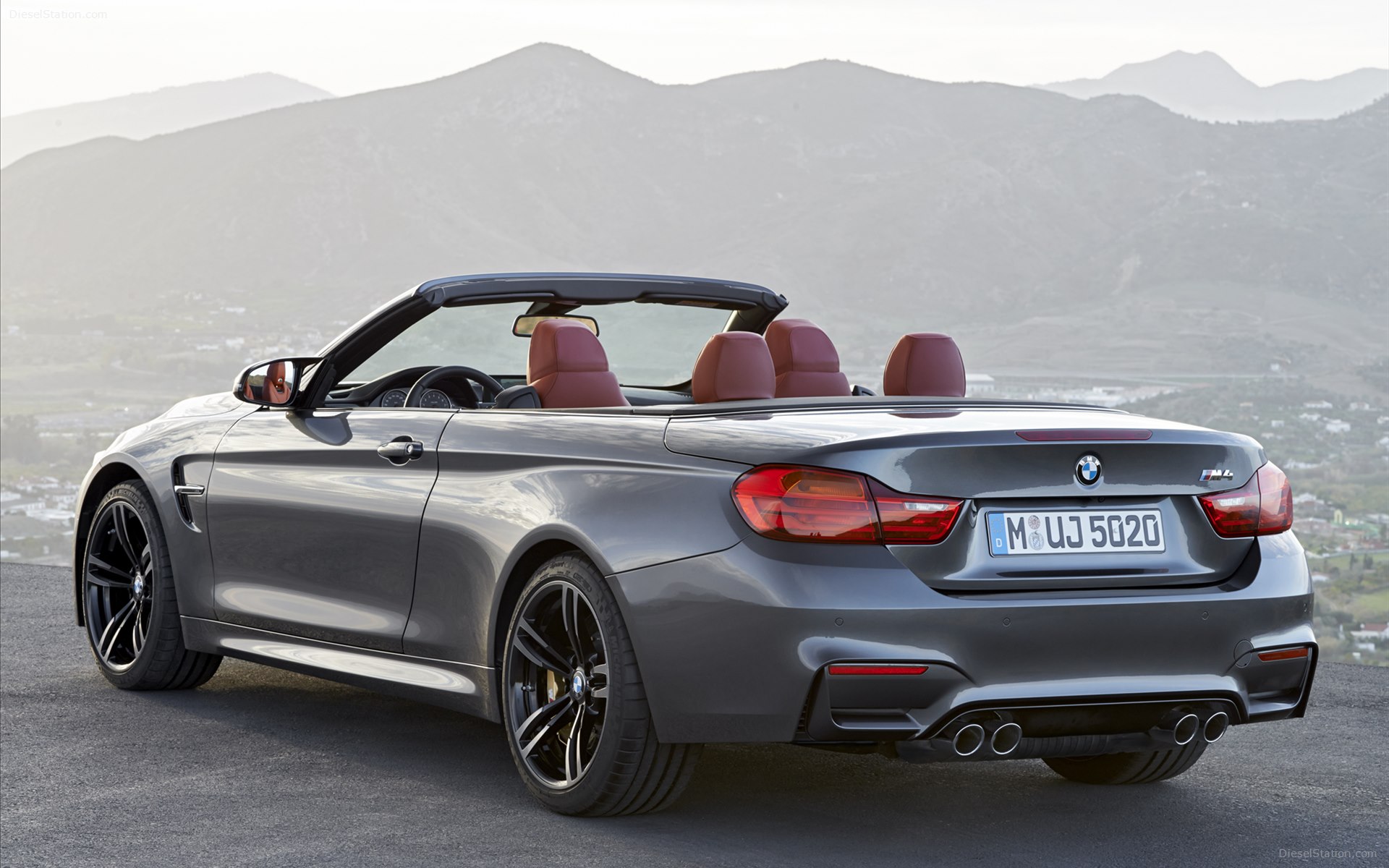 BMW M4 Convertible 2015
