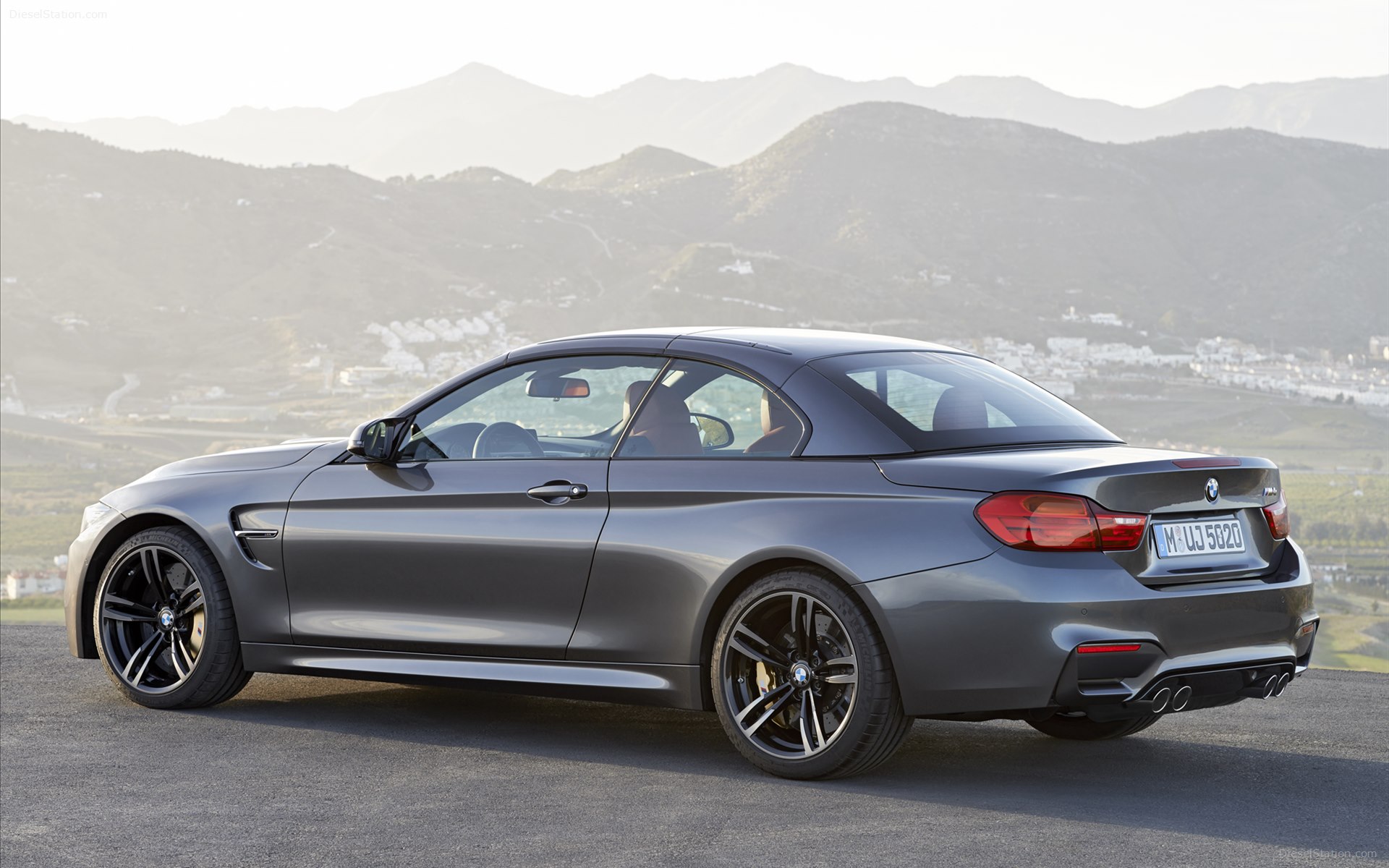 BMW M4 Convertible 2015