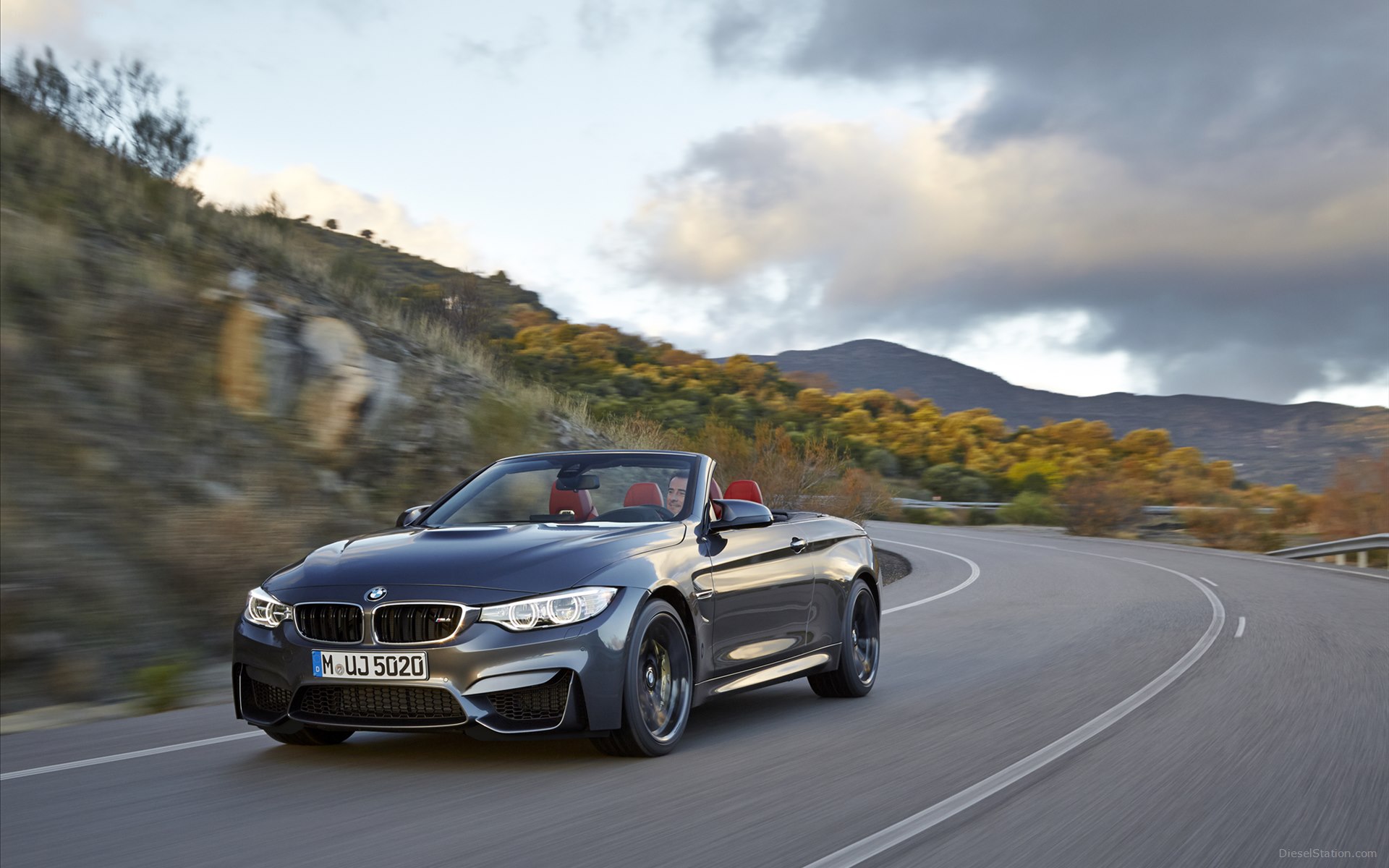 BMW M4 Convertible 2015