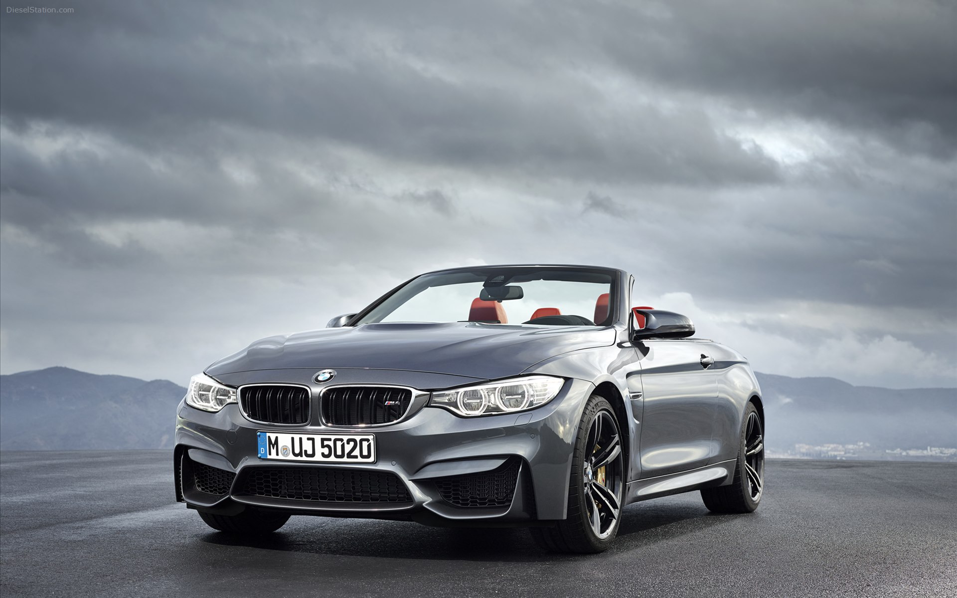 BMW M4 Convertible 2015