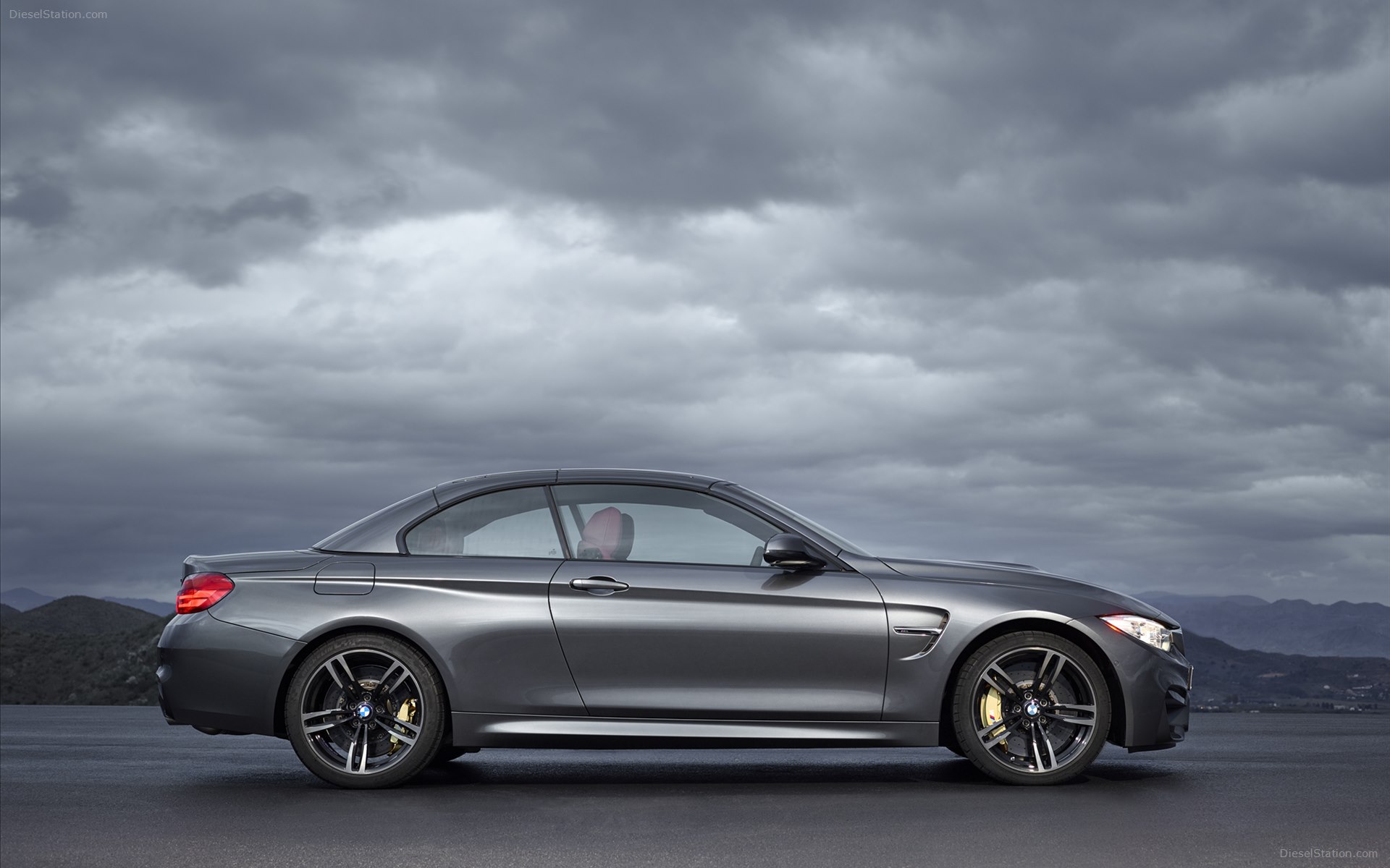 BMW M4 Convertible 2015