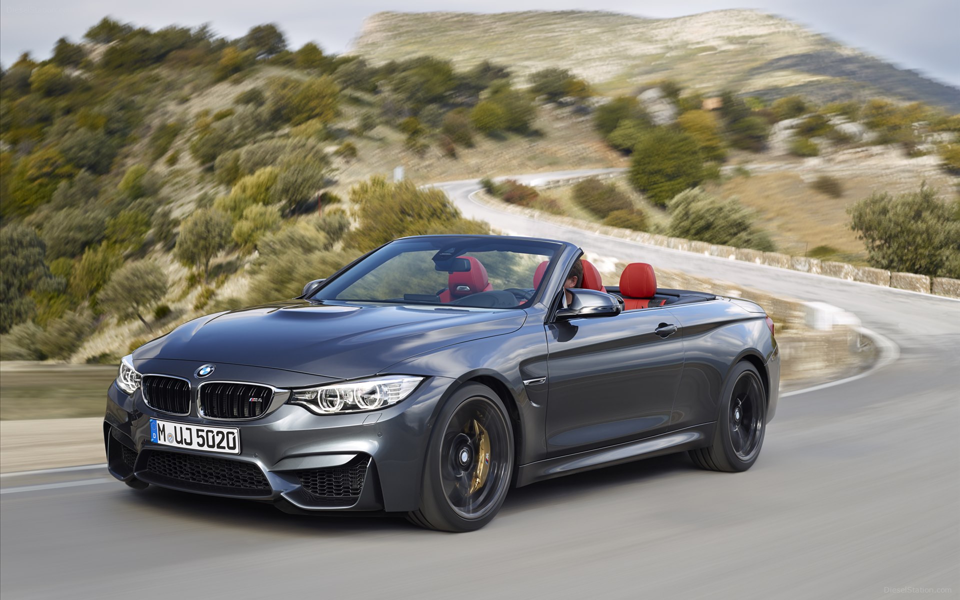 BMW M4 Convertible 2015