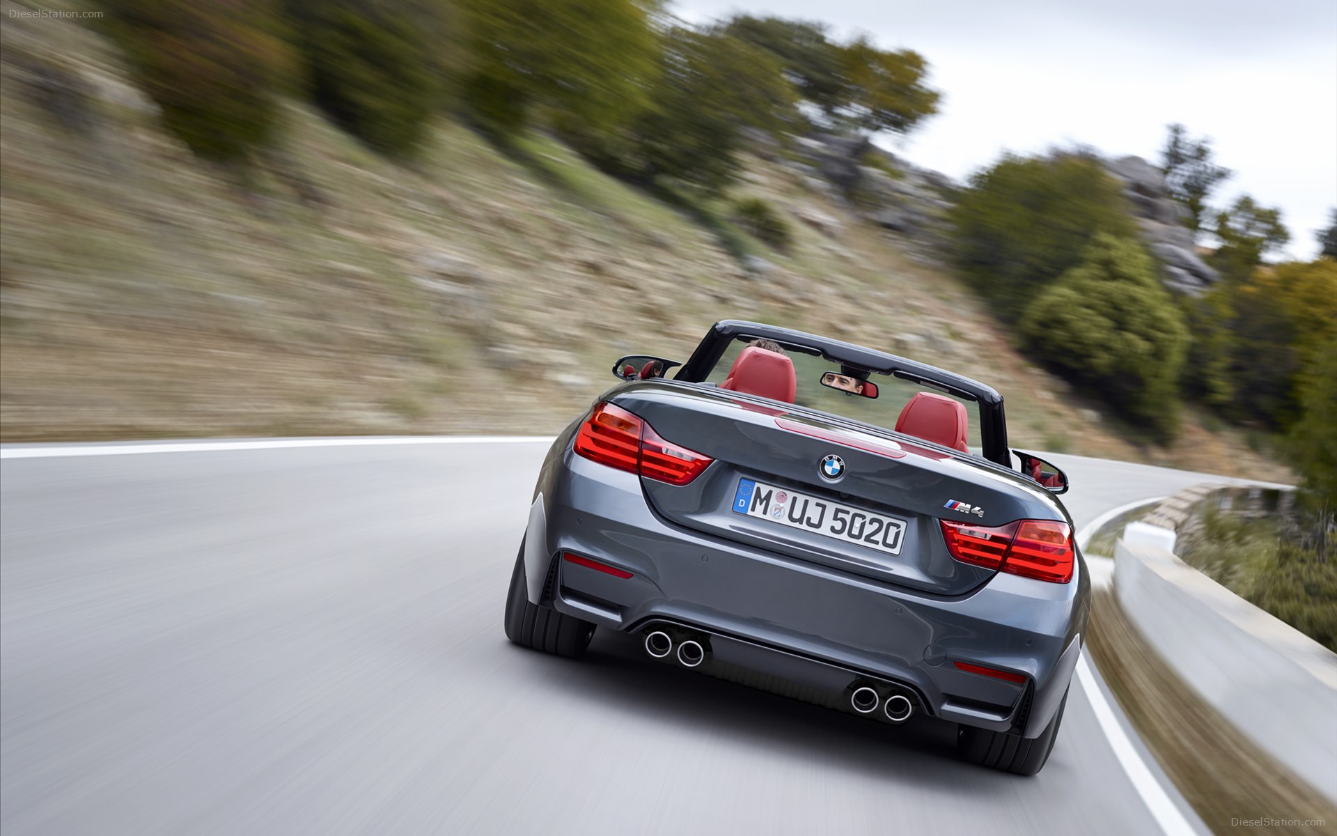 BMW M4 Convertible 2015